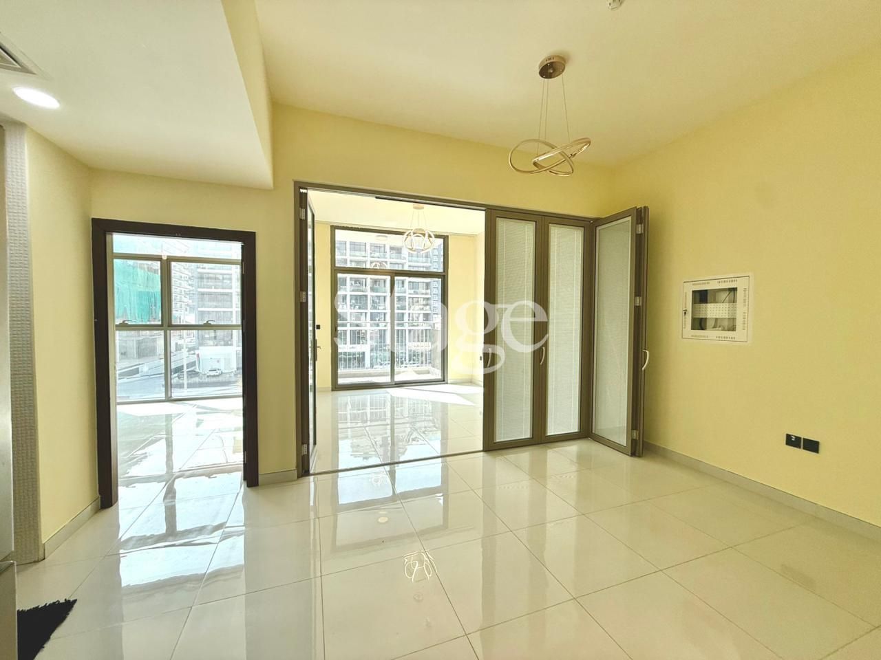 1 BED PLUS ONE CONVERTIBLE ROOM | SEMI-FURNISHED