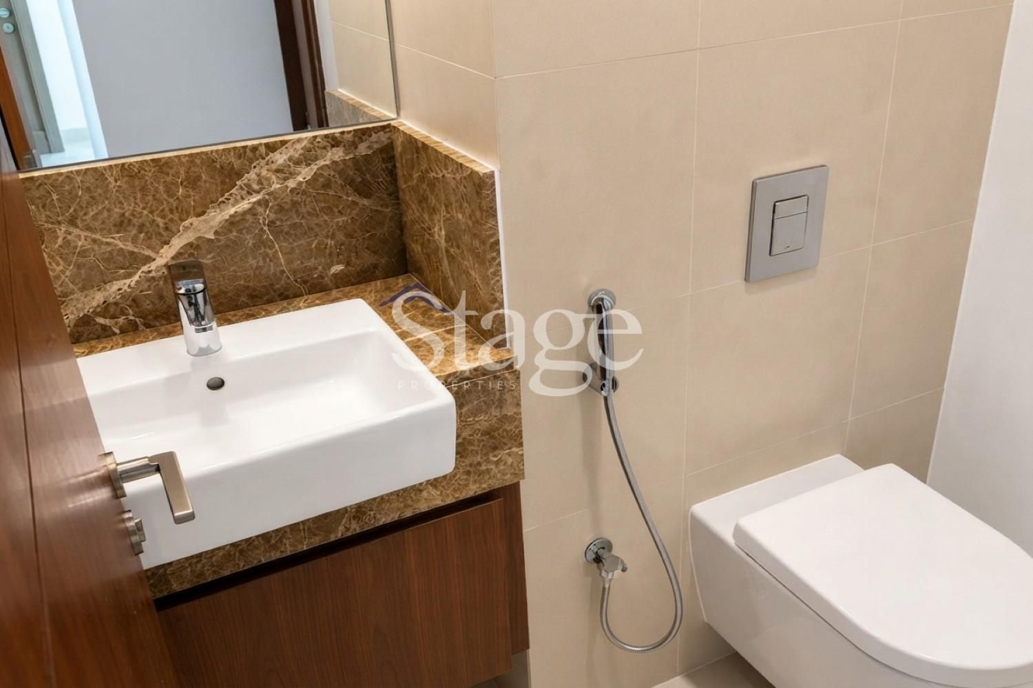 1 bedroom apartment for Rent in The Hills, Dubai AP10111L