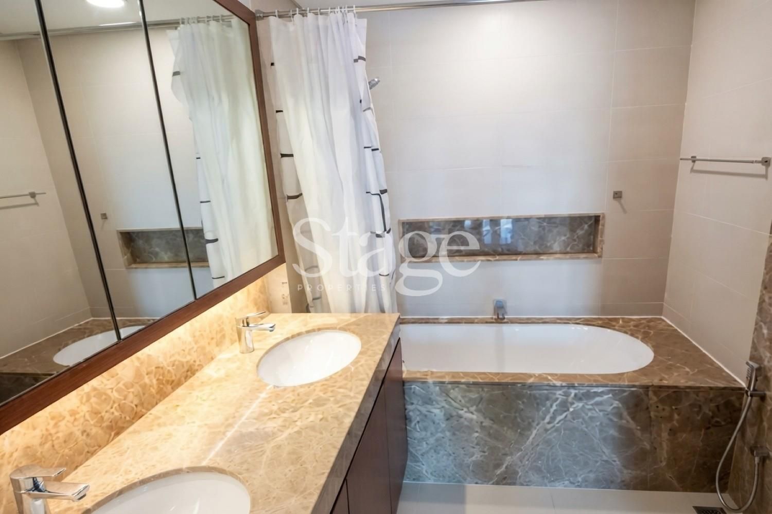 1 bedroom apartment for Rent in The Hills, Dubai AP10111L