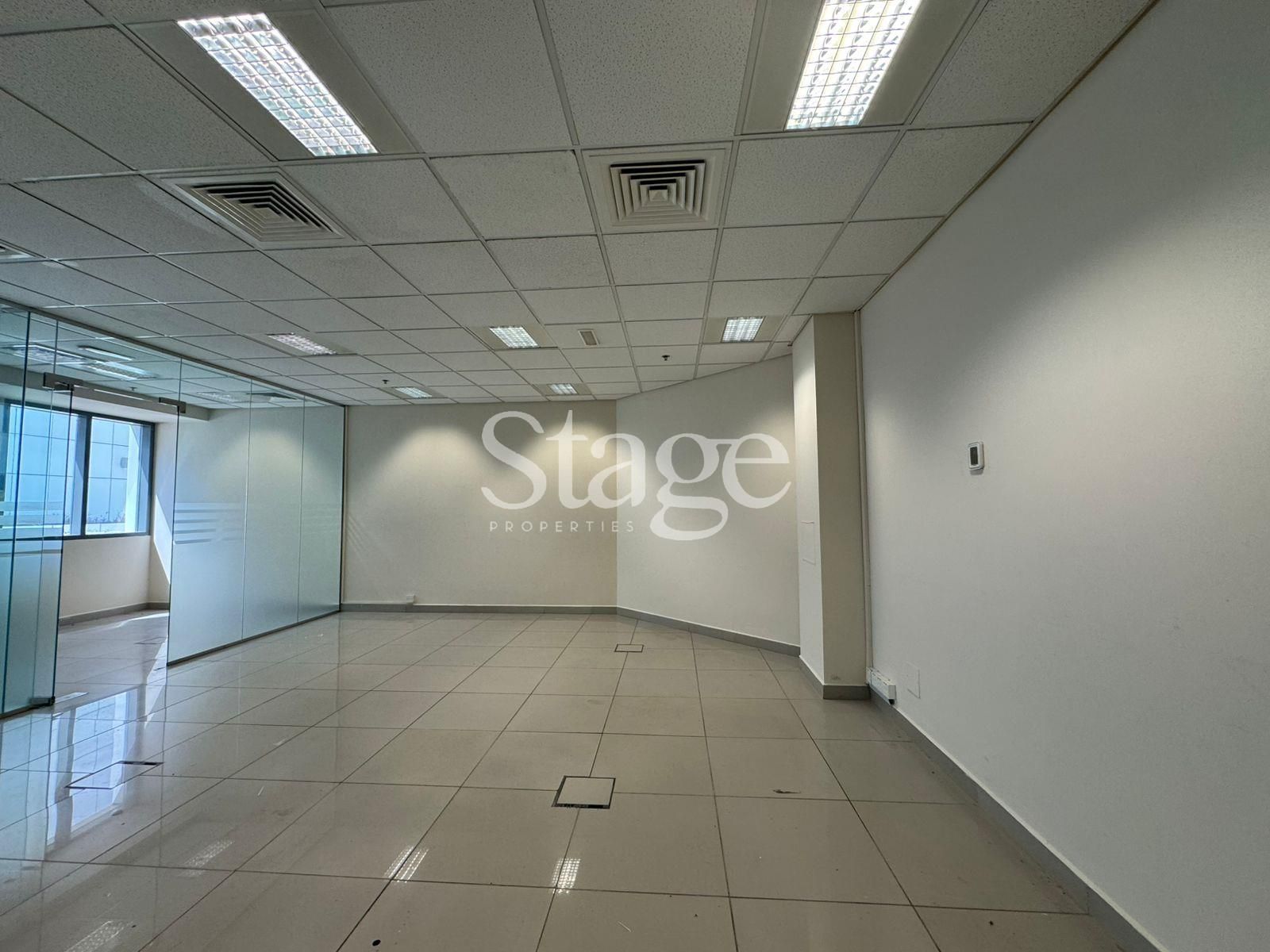 مساحة مكتبية للإيجار في Dubai Investment Park، Dubai OF8648L