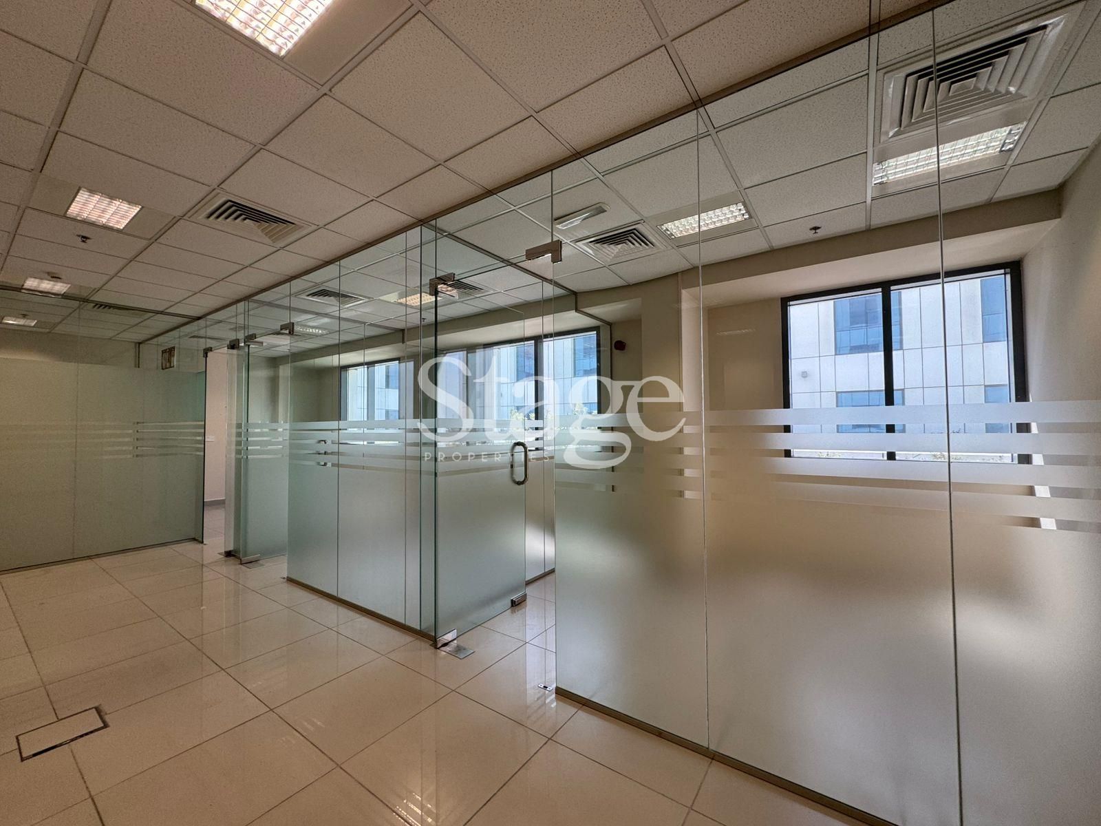 مساحة مكتبية للإيجار في Dubai Investment Park، Dubai OF8648L