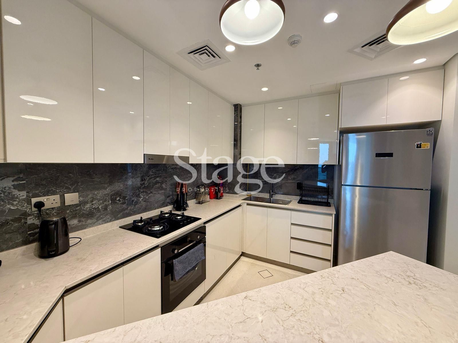 2 bedrooms apartment for Rent in Business Bay, Dubai AP9559L