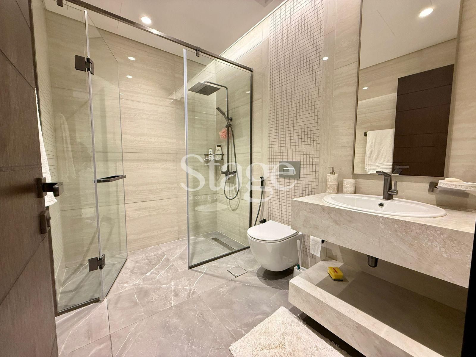 2 bedrooms apartment for Rent in Business Bay, Dubai AP9559L