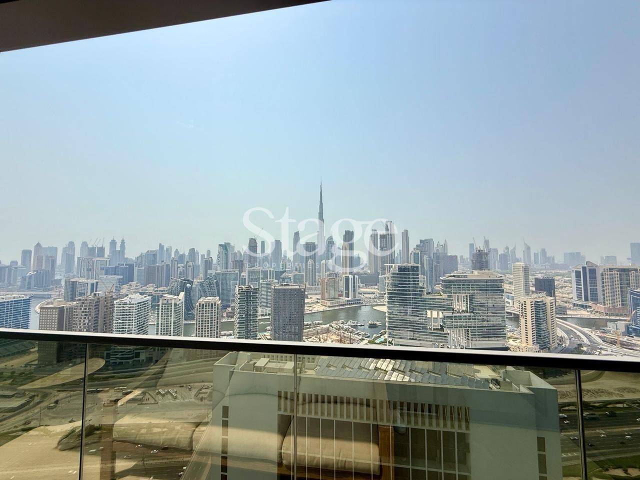 2 bedrooms apartment for Rent in Business Bay, Dubai AP8368L