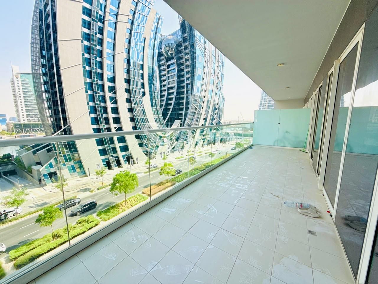 2 bedrooms apartment for Rent in Business Bay, Dubai AP10088L