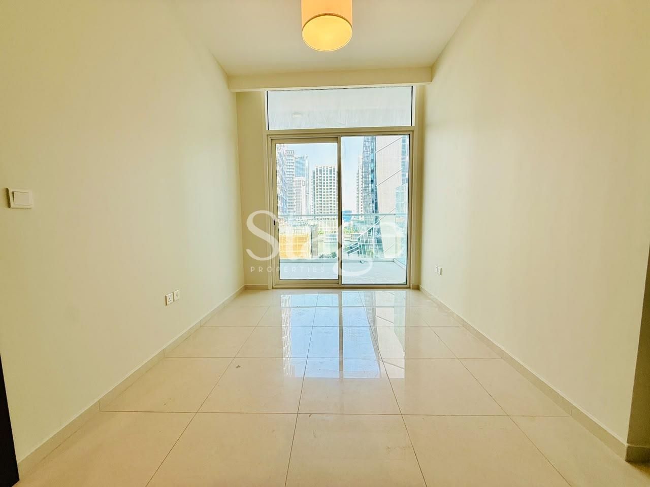 2 bedrooms apartment for Rent in Business Bay, Dubai AP10088L