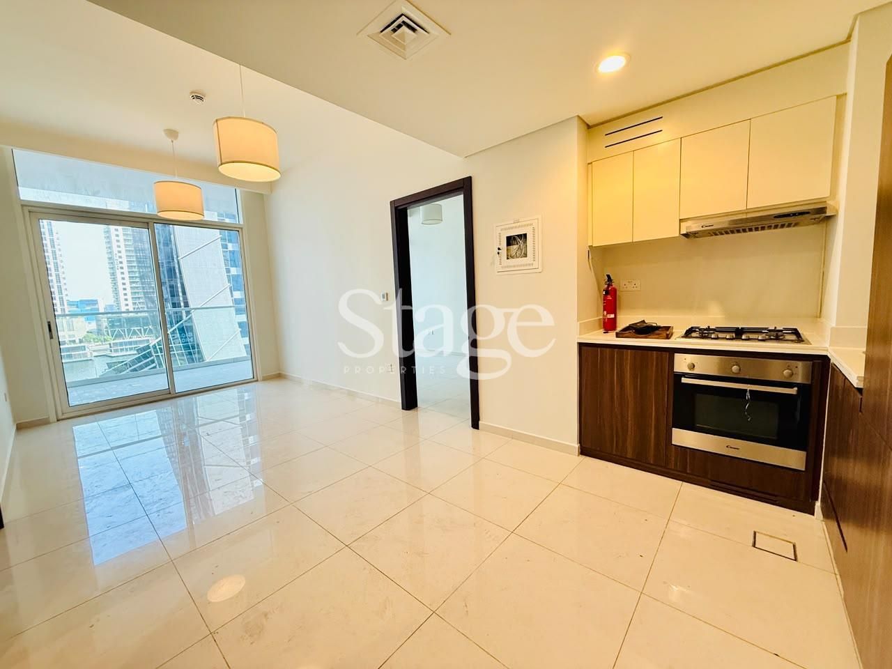 2 bedrooms apartment for Rent in Business Bay, Dubai AP10088L
