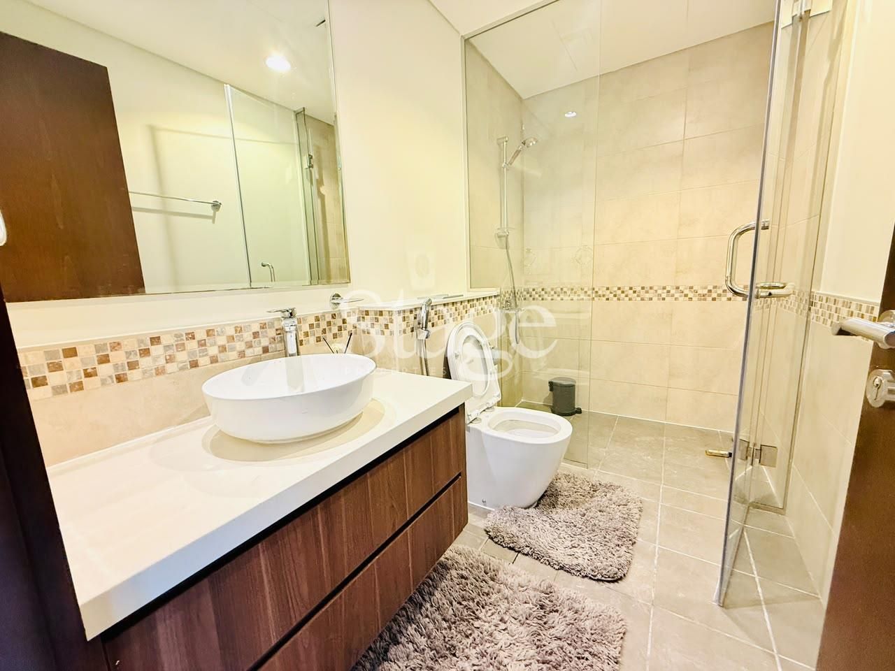 2 bedrooms apartment for Rent in Business Bay, Dubai AP10088L