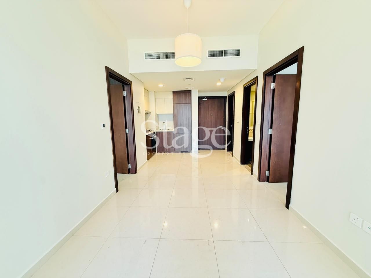2 bedrooms apartment for Rent in Business Bay, Dubai AP10088L