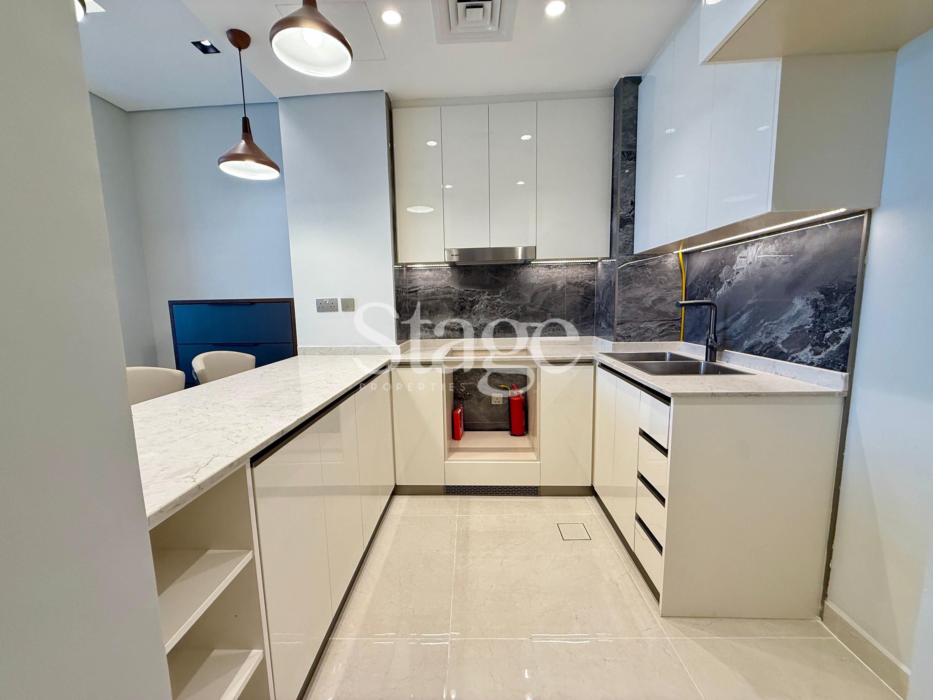 شقة من غرفتي نوم للإيجار في Business Bay، Dubai AP8120L