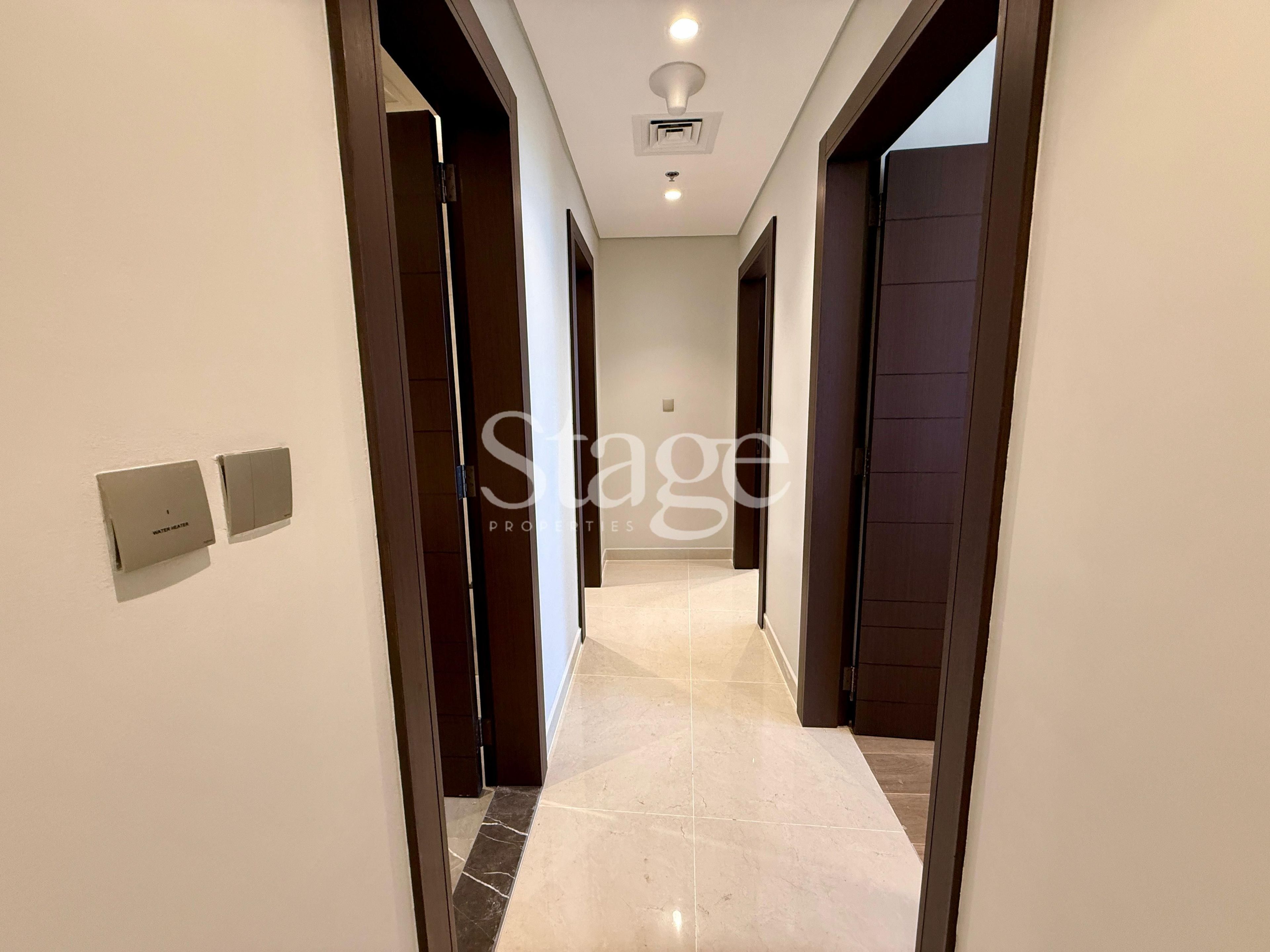 شقة من غرفتي نوم للإيجار في Business Bay، Dubai AP8120L