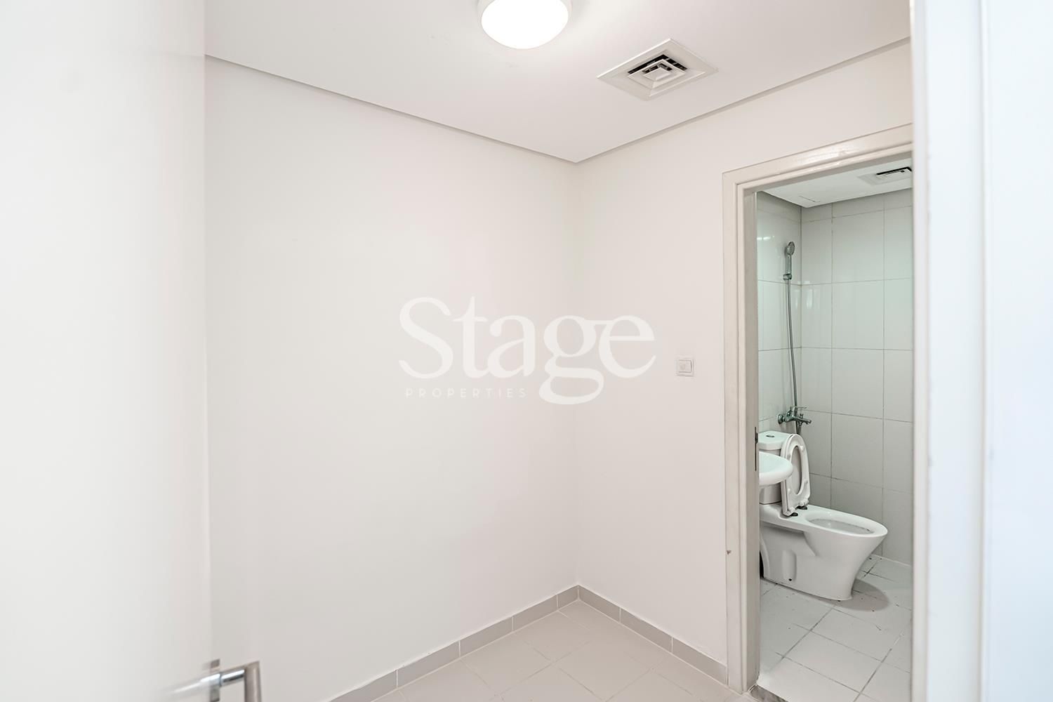 2 bedrooms apartment for Rent in DAMAC Hills, Dubai AP7983L