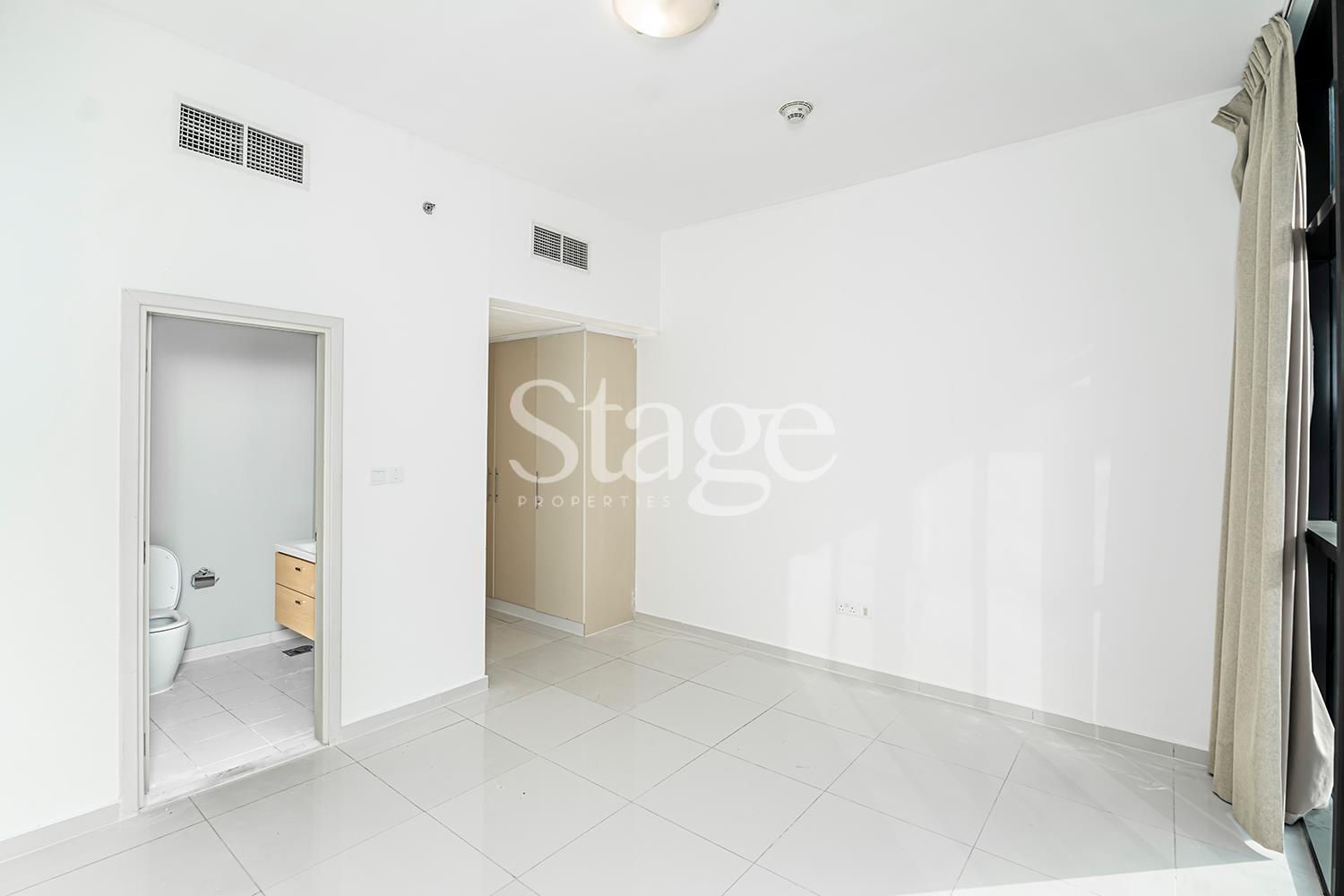 2 bedrooms apartment for Rent in DAMAC Hills, Dubai AP7983L
