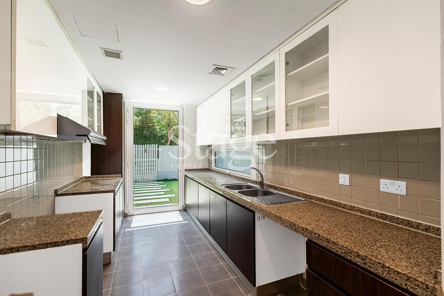 3 bedrooms Townhouse for Rent in Mudon, Dubai TH7740L