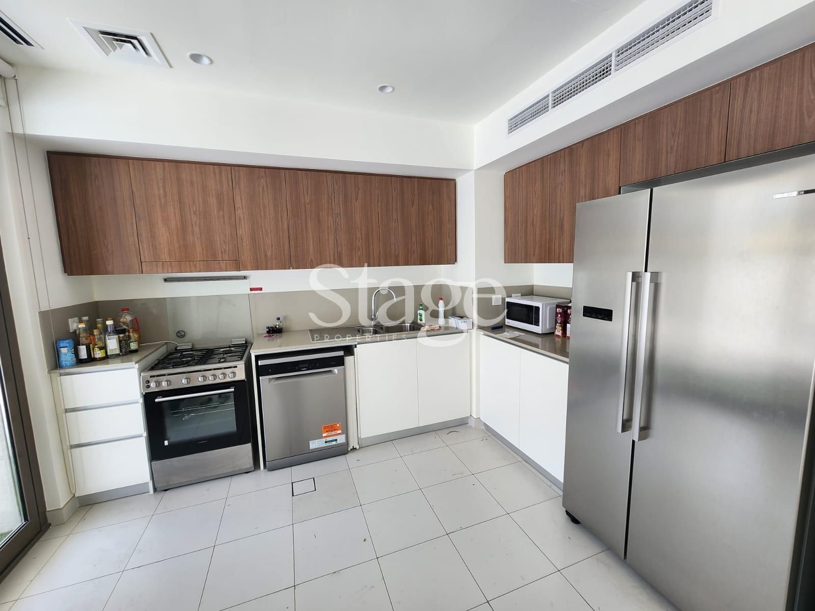 3 bedrooms Townhouse for Rent in Dubai South (Dubai World Central), Dubai TH8252L