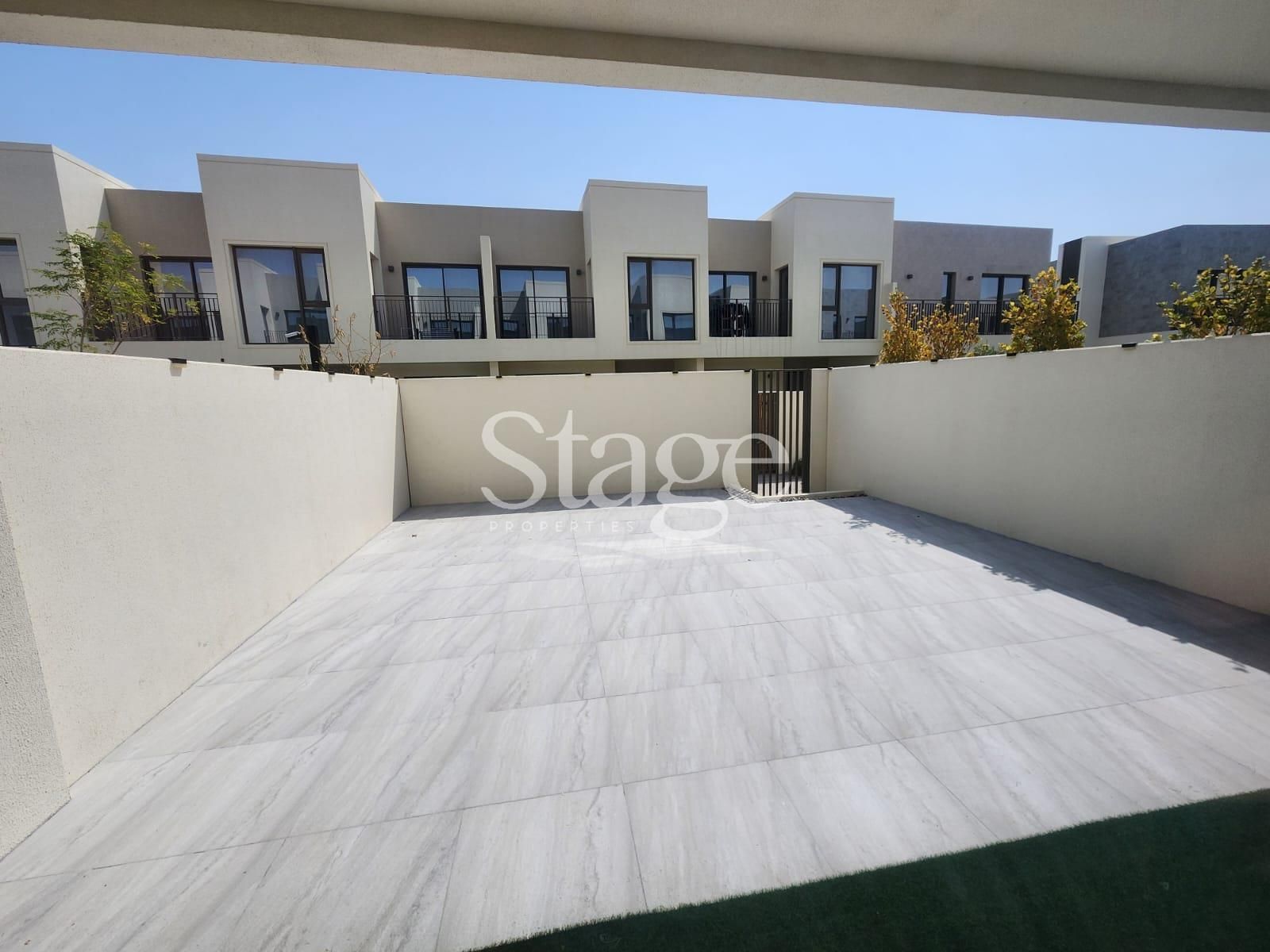 3 bedrooms Townhouse for Rent in Dubai South (Dubai World Central), Dubai TH8252L