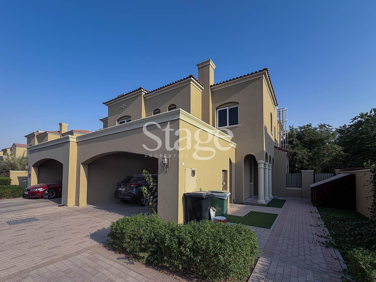 فيلا توأم من ٣ غرف نوم للإيجار في Dubai Land، Dubai VI10069L