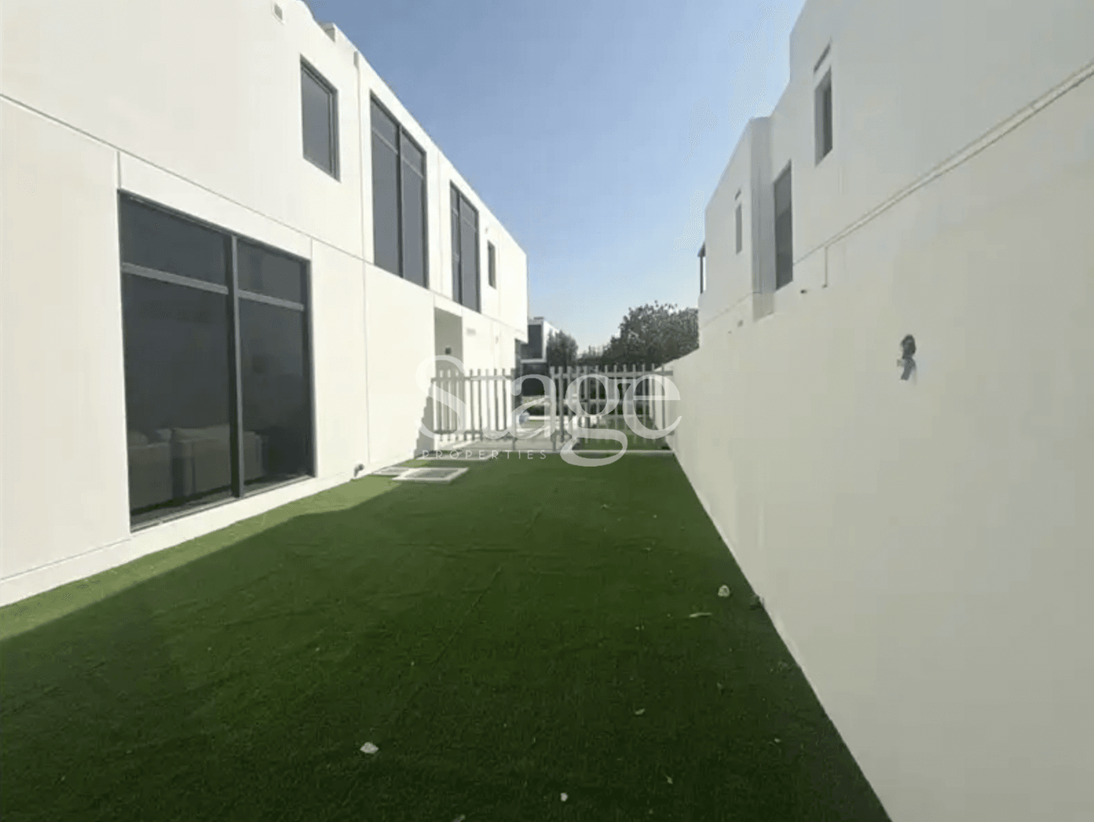 3 bedrooms common for Rent in Damac Hills 2, Dubai VI8262L