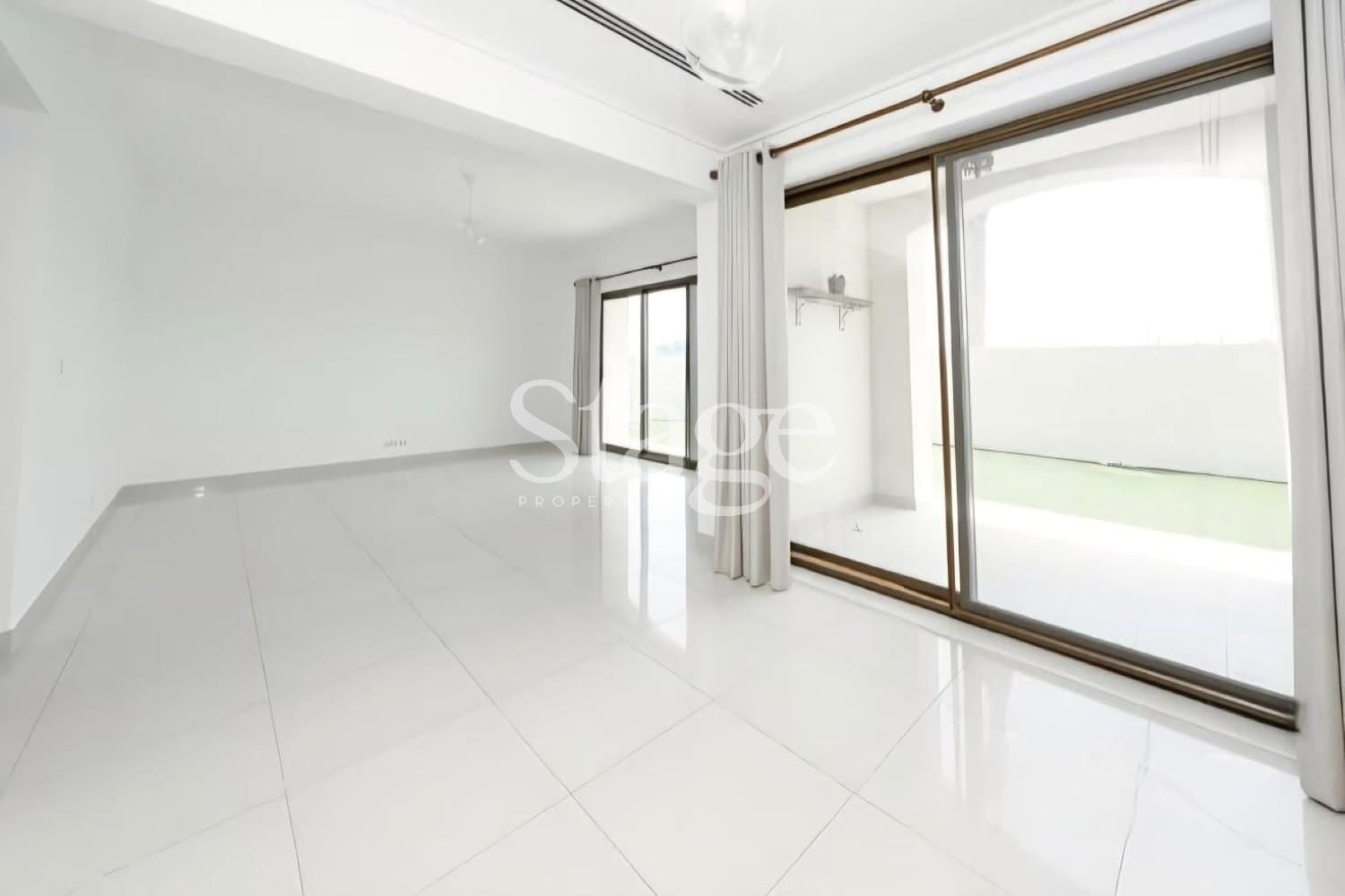 فيلا توأم من ٤ غرف نوم للإيجار في Arabian Ranches 2، Dubai VI10072L