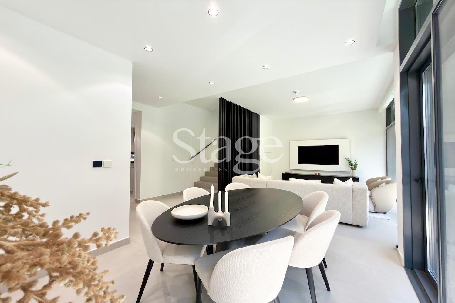 فيلا توأم من ٤ غرف نوم للإيجار في Tilal City، Sharjah VI9754L