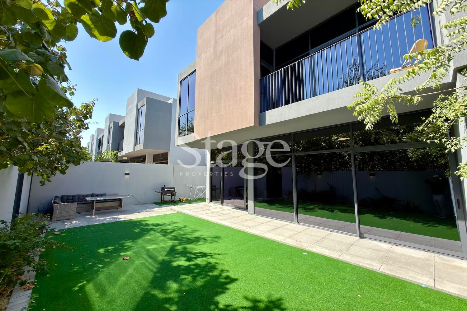 فيلا توأم من ٤ غرف نوم للإيجار في Tilal City، Sharjah VI9754L
