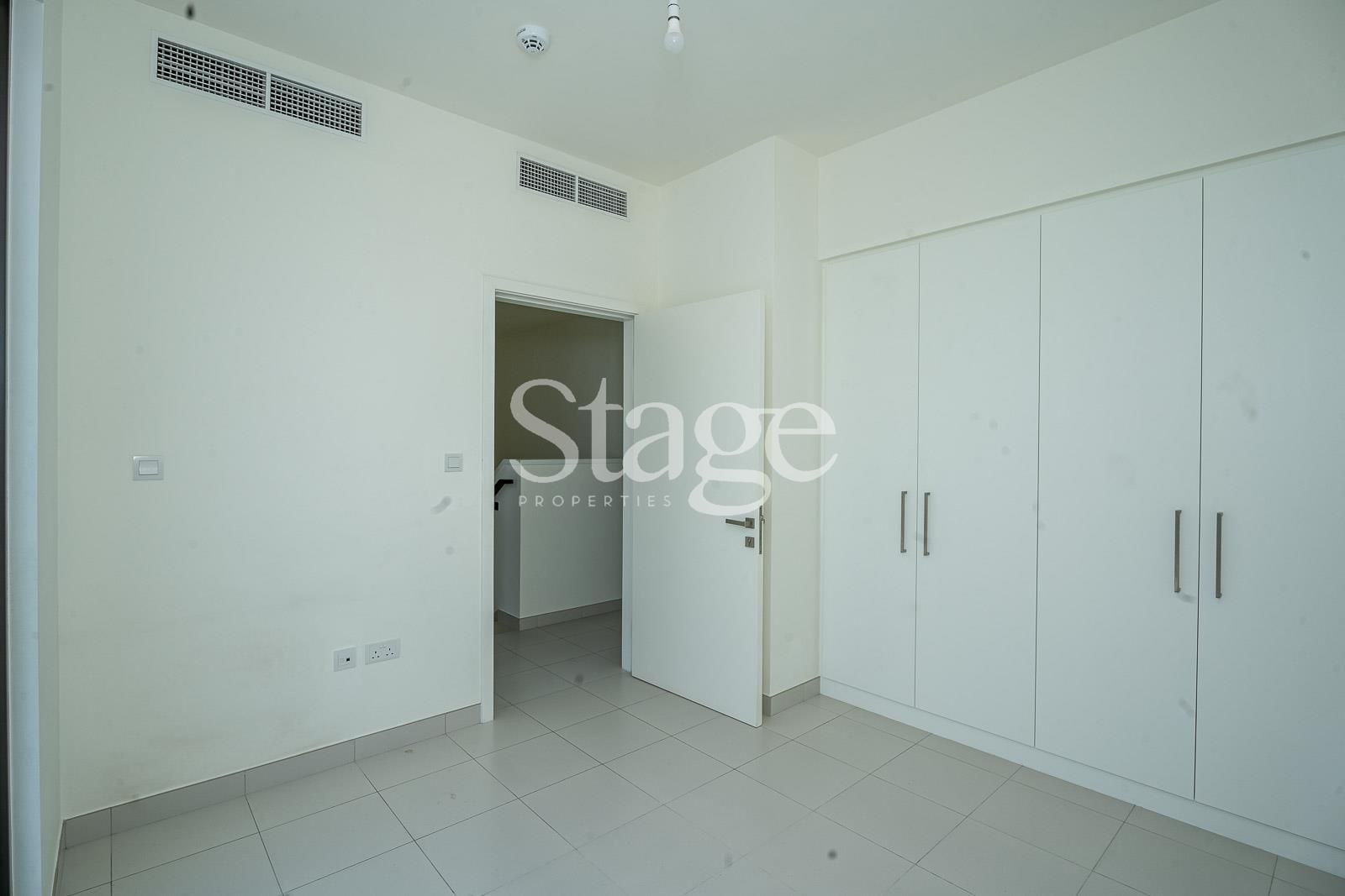 4 bedrooms Villas for Rent in Dubai South (Dubai World Central), Dubai VI7852L