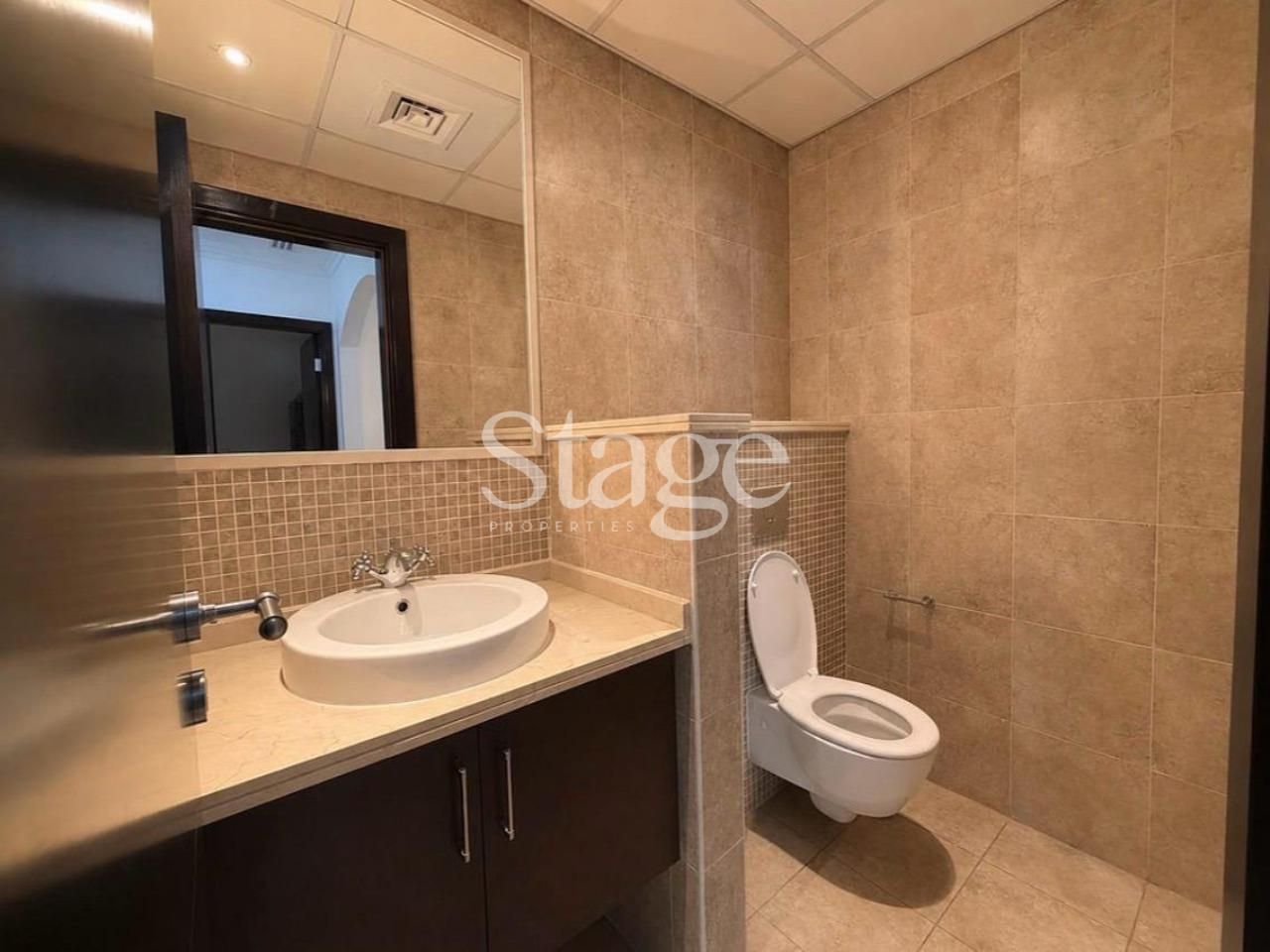 4 bedrooms Twin Villas for Rent in Jumeirah Park, Dubai VI9970L