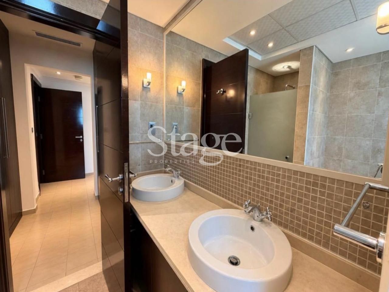 4 bedrooms Twin Villas for Rent in Jumeirah Park, Dubai VI9970L