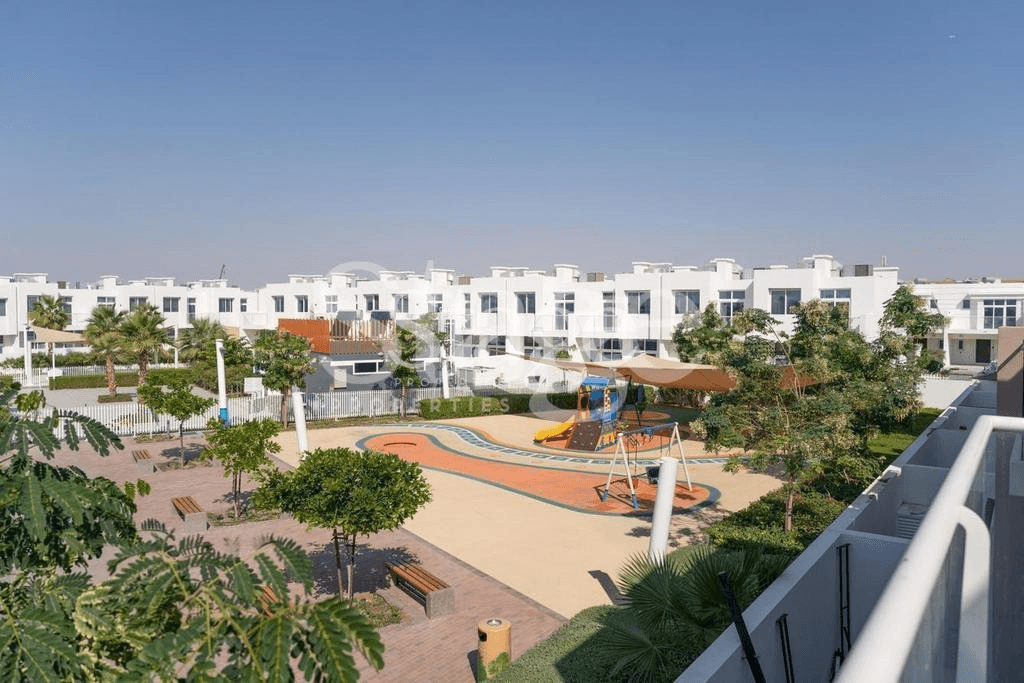 4 bedrooms Townhouse for Rent in Damac Hills 2, Dubai TH8431L