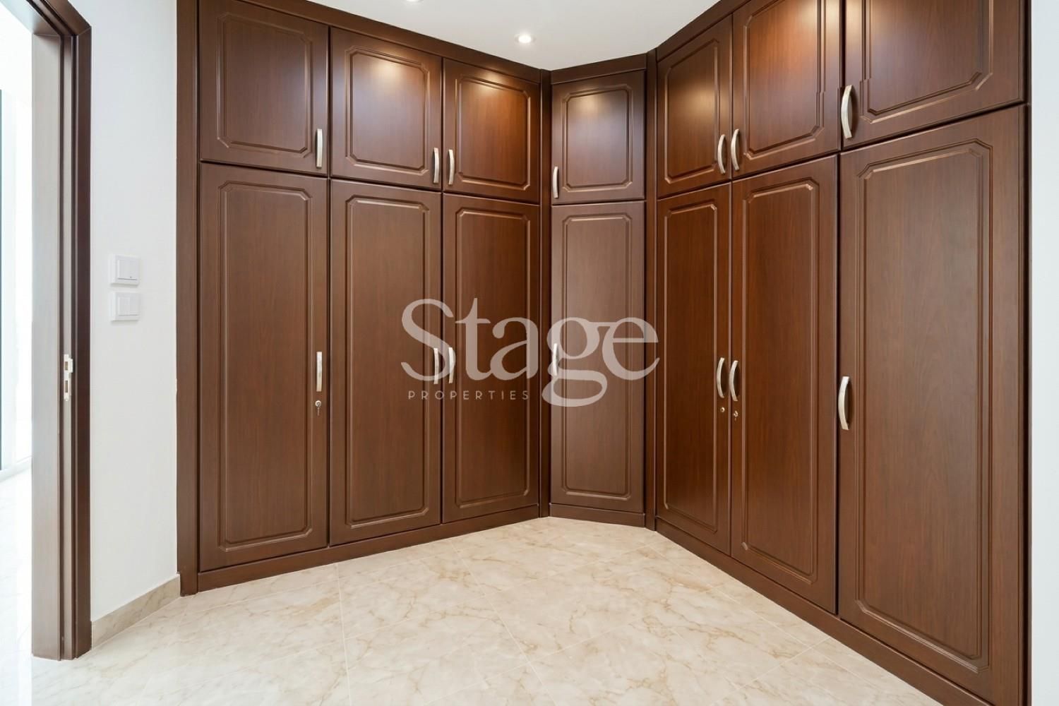 5 bedrooms Twin Villas for Rent in Al Barsha, Dubai VI10175L
