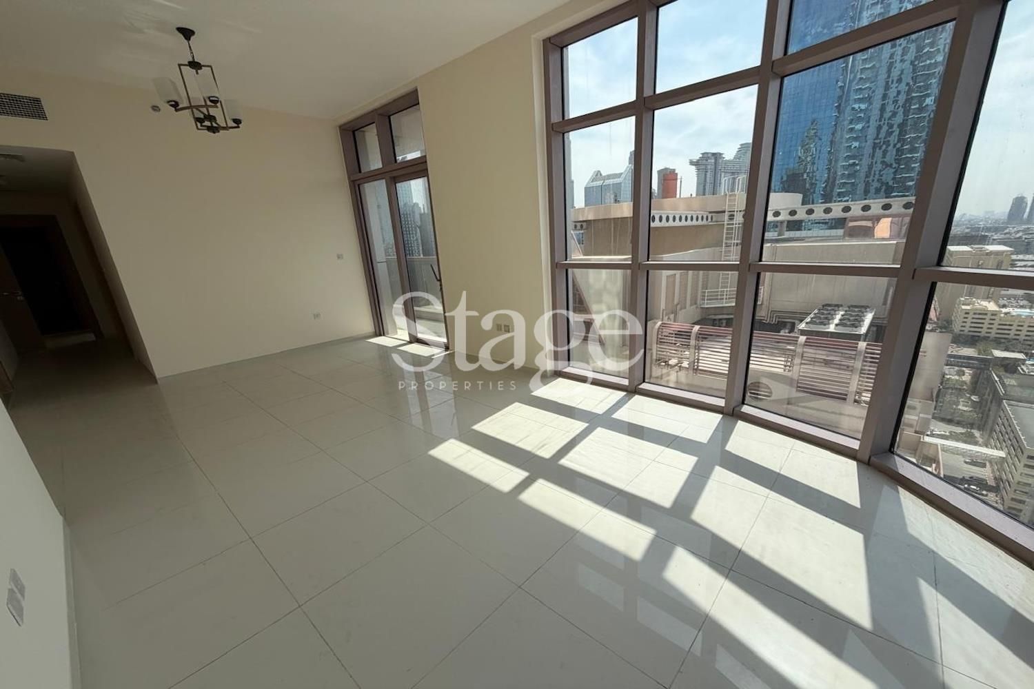 1 bedroom apartment for Sale in Sheikh Zayed Road, Dubai AP9240S