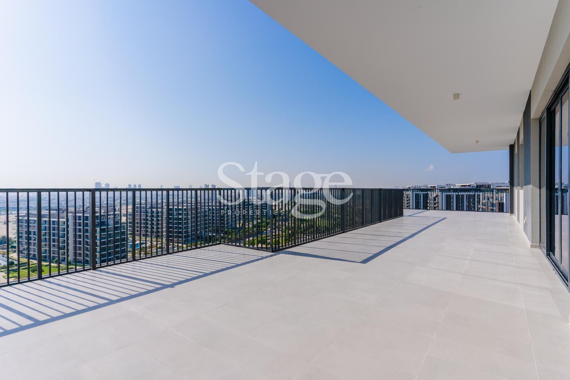 Huge 3 bedrooms apartment for sale in Dubai Hills