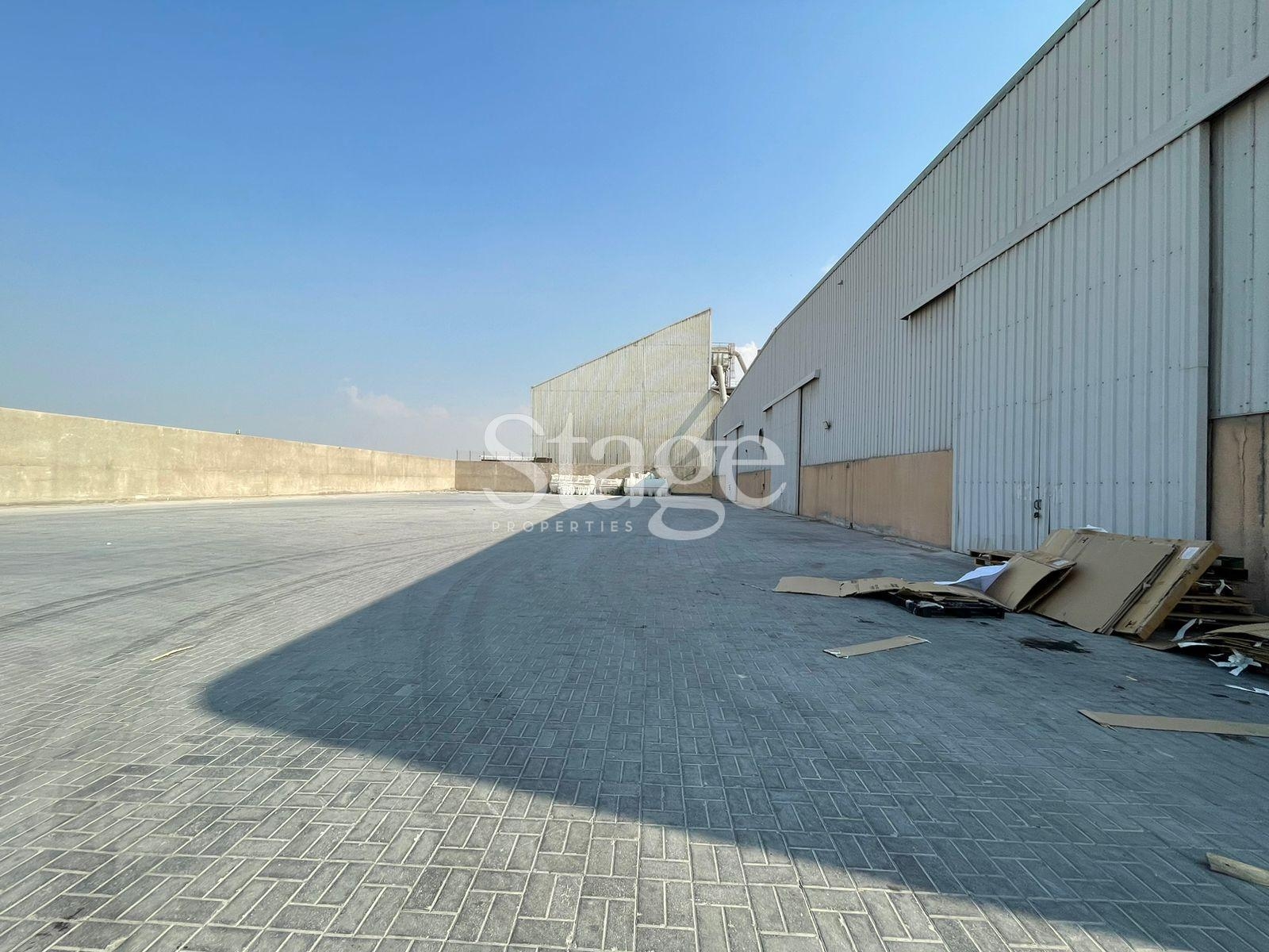 Full compound warehouse for rent in DIP