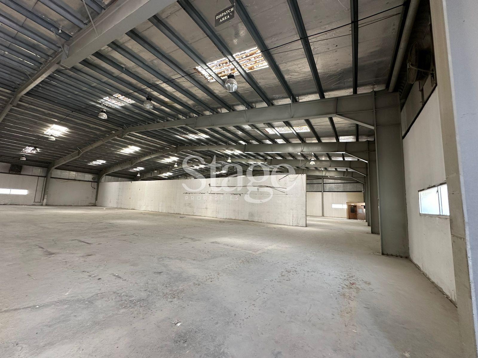 Spacious warehouse for rent in DIP, Dubai