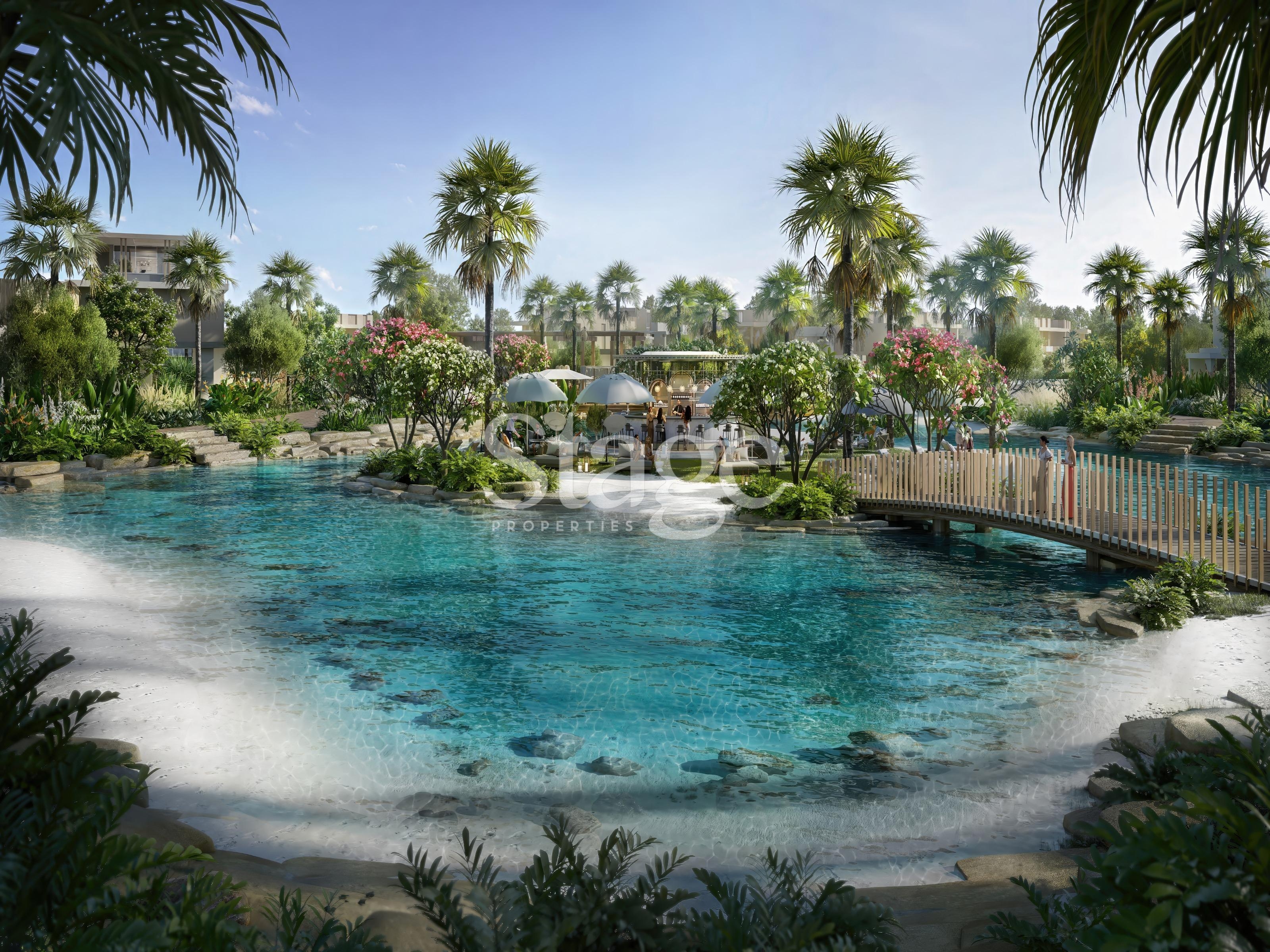 Luxurious 5 bedrooms villa for sale in Dubai Land