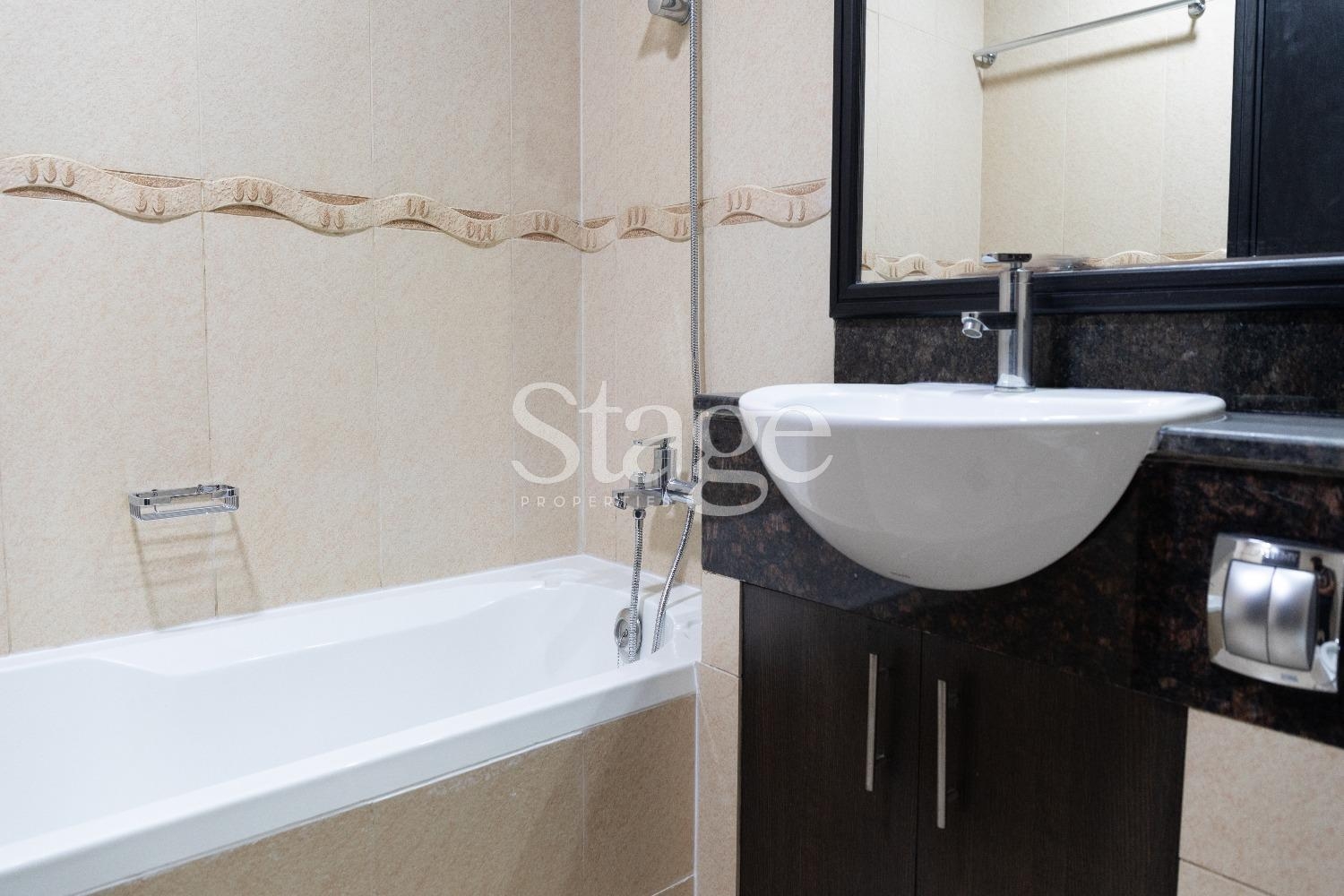 شقة من غرفتي نوم للبيع في Jumeirah Lake Towers، Dubai stage-10026367