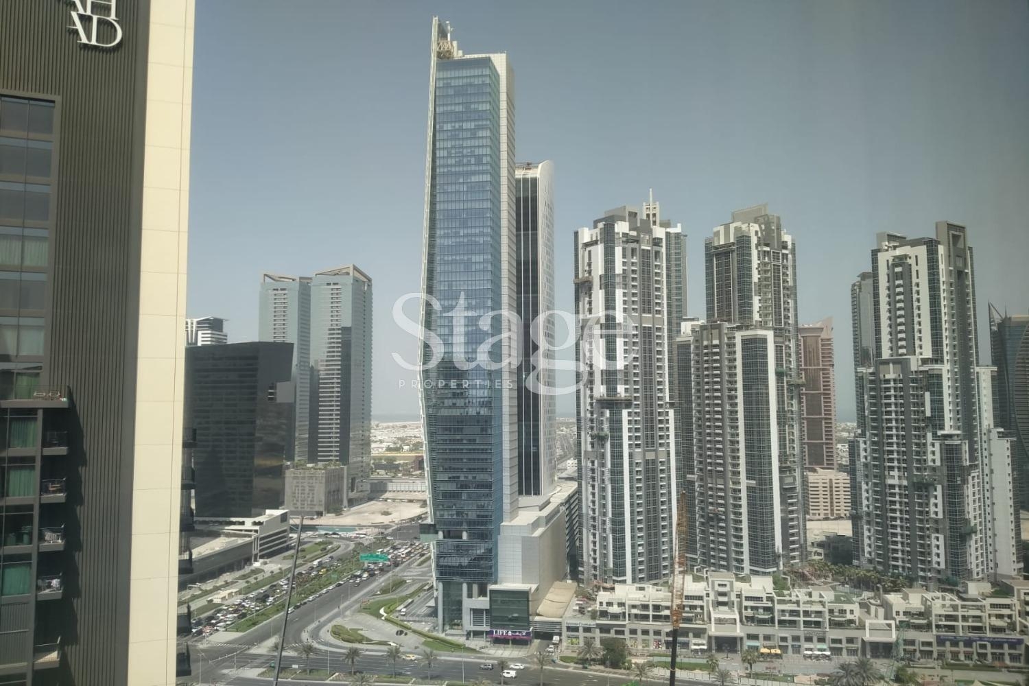 Canal view office for rent in Dubai Business Bay