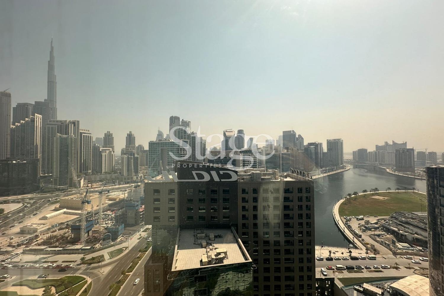 Canal view office for rent in Dubai Business Bay