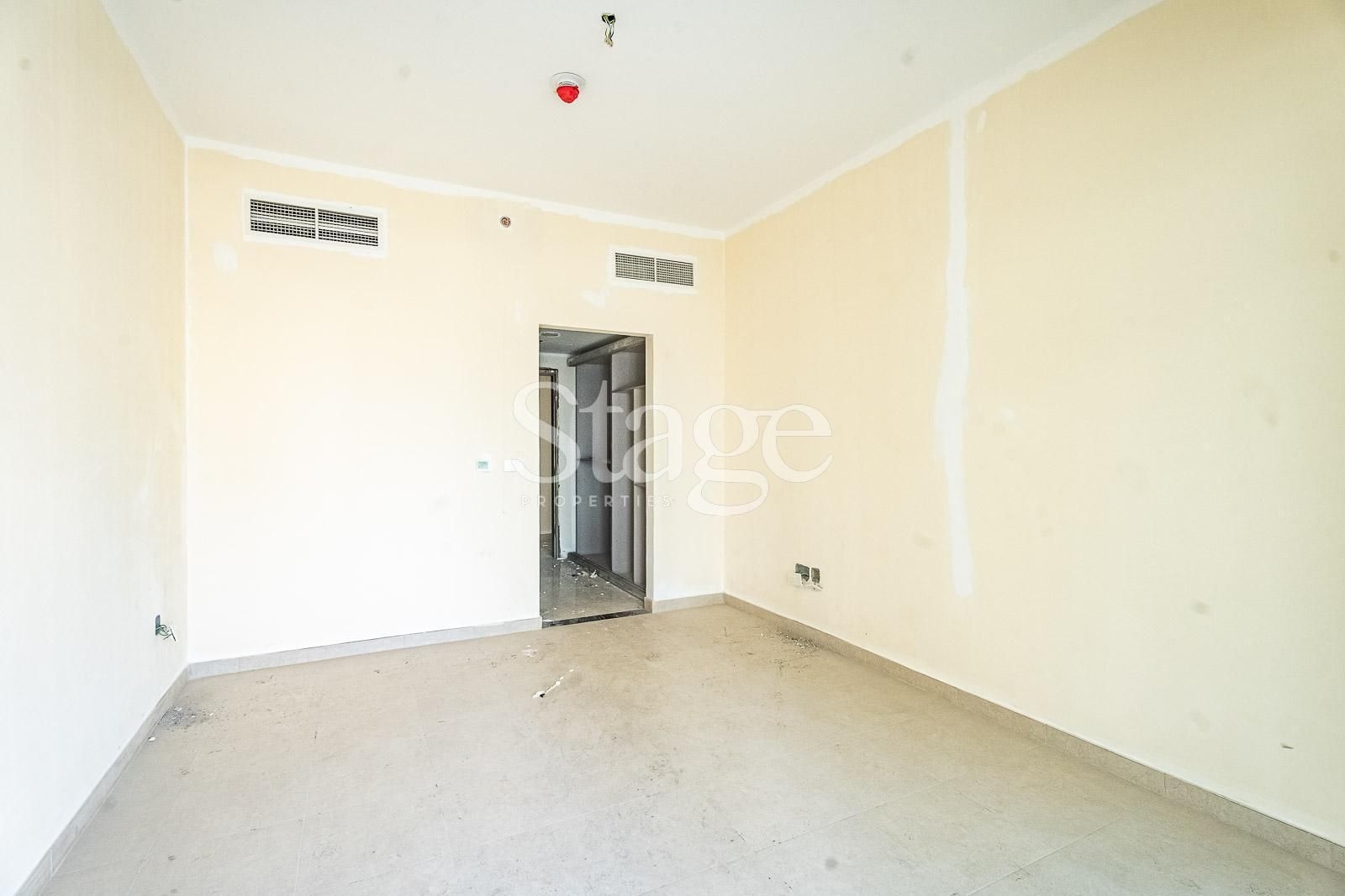Dubai Business Bay: One-Bedroom Apartment for Sale | Stage Properties