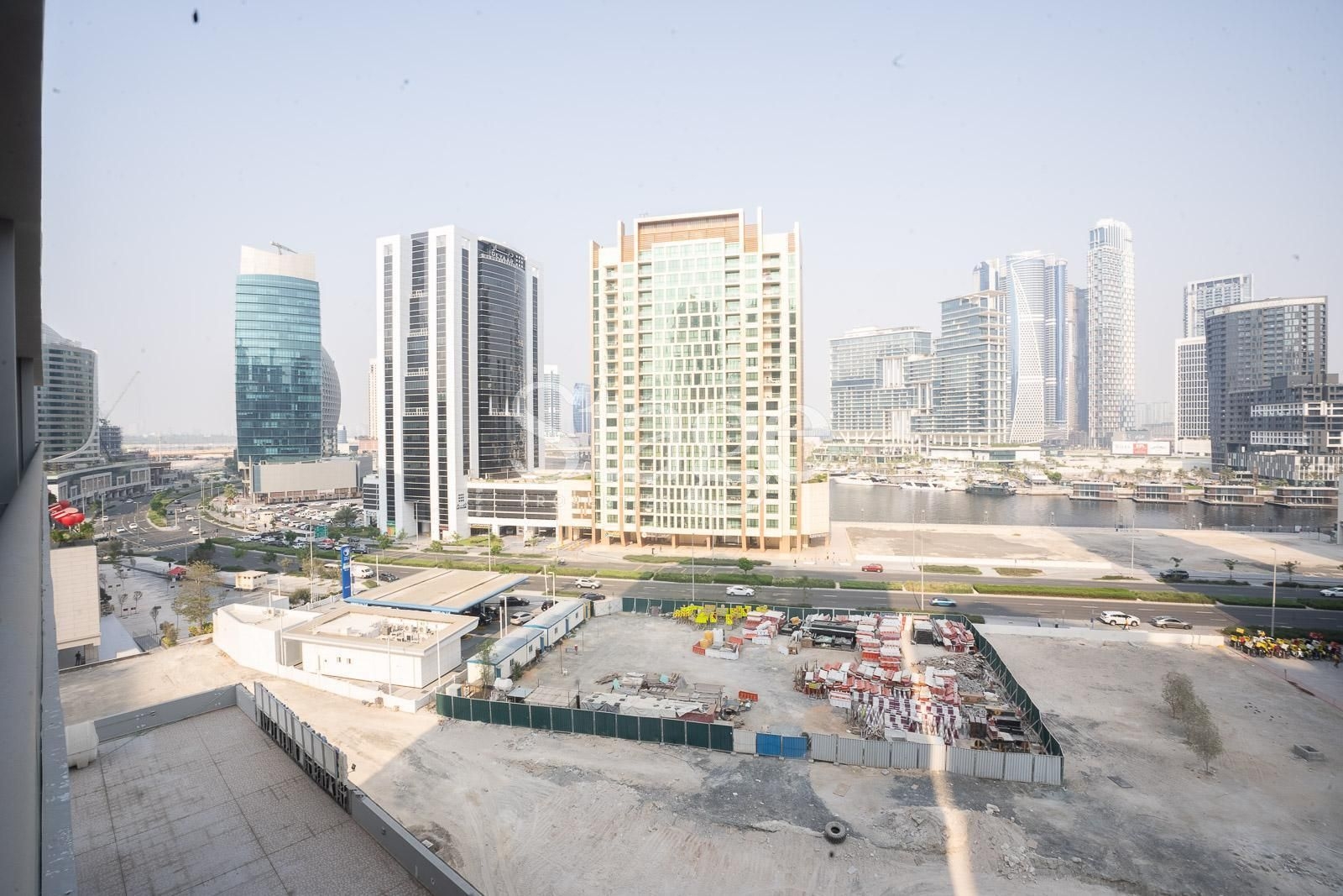 Dubai Business Bay: One-Bedroom Apartment for Sale | Stage Properties