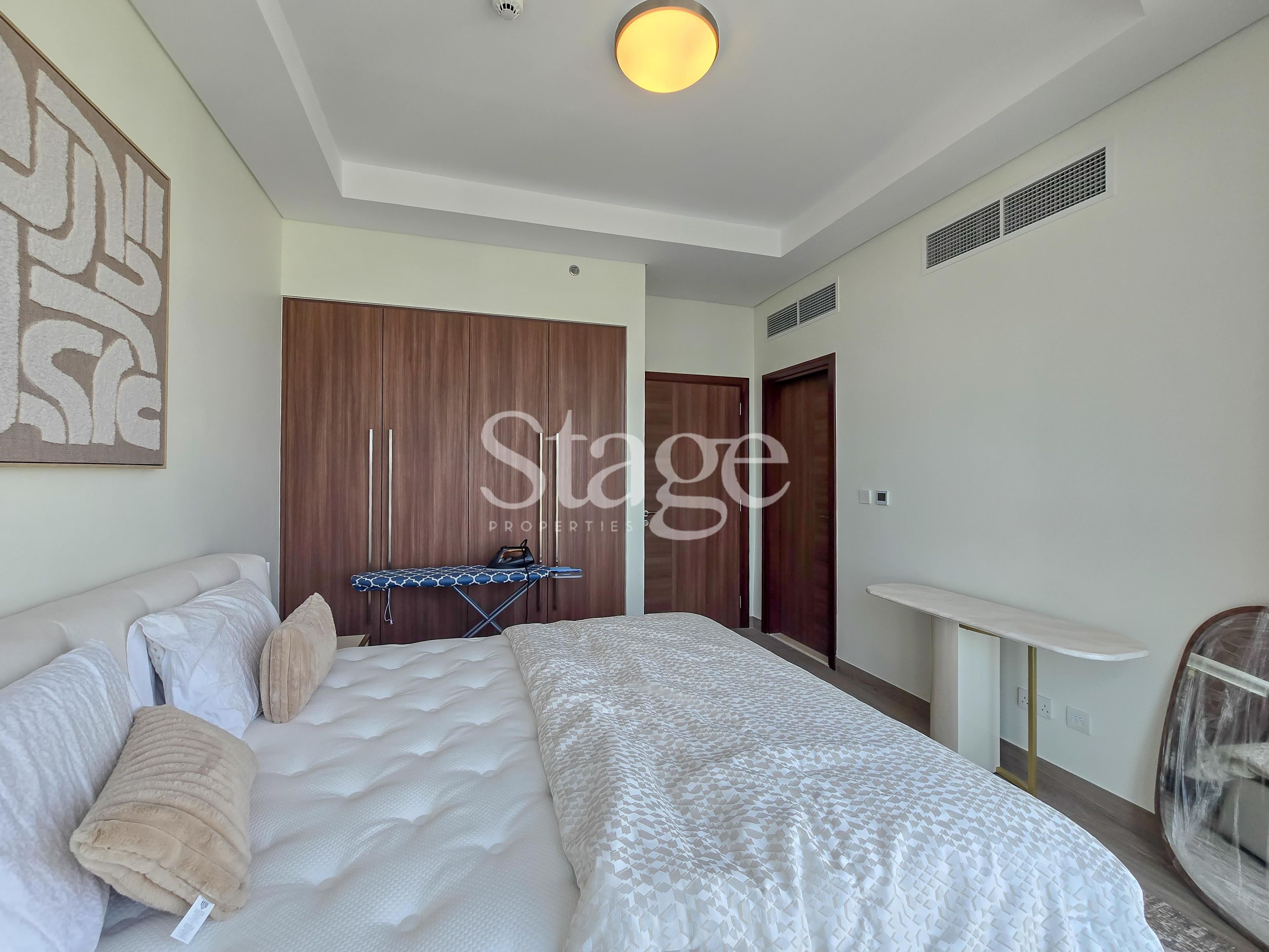 3 bedrooms apartment for Rent in Downtown Dubai, Dubai AP9315L