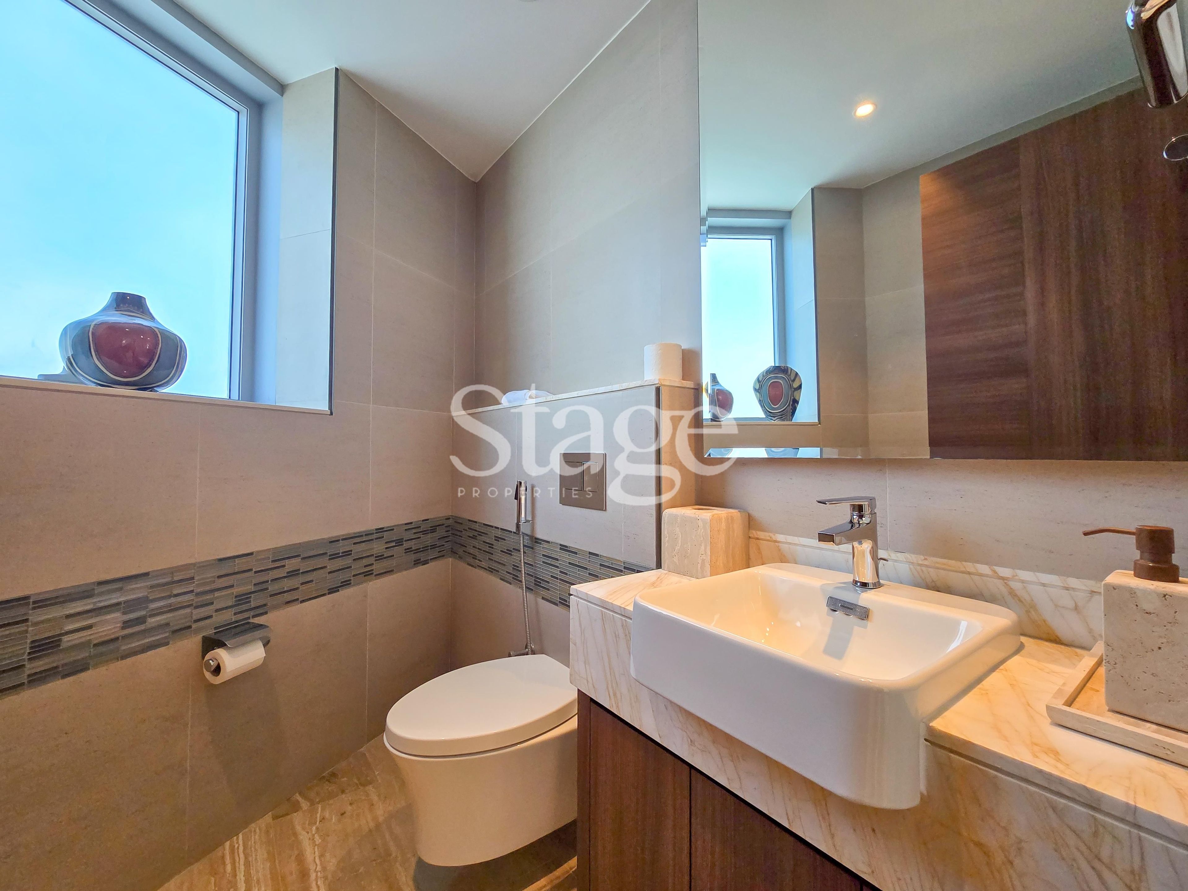 3 bedrooms apartment for Rent in Downtown Dubai, Dubai AP9315L