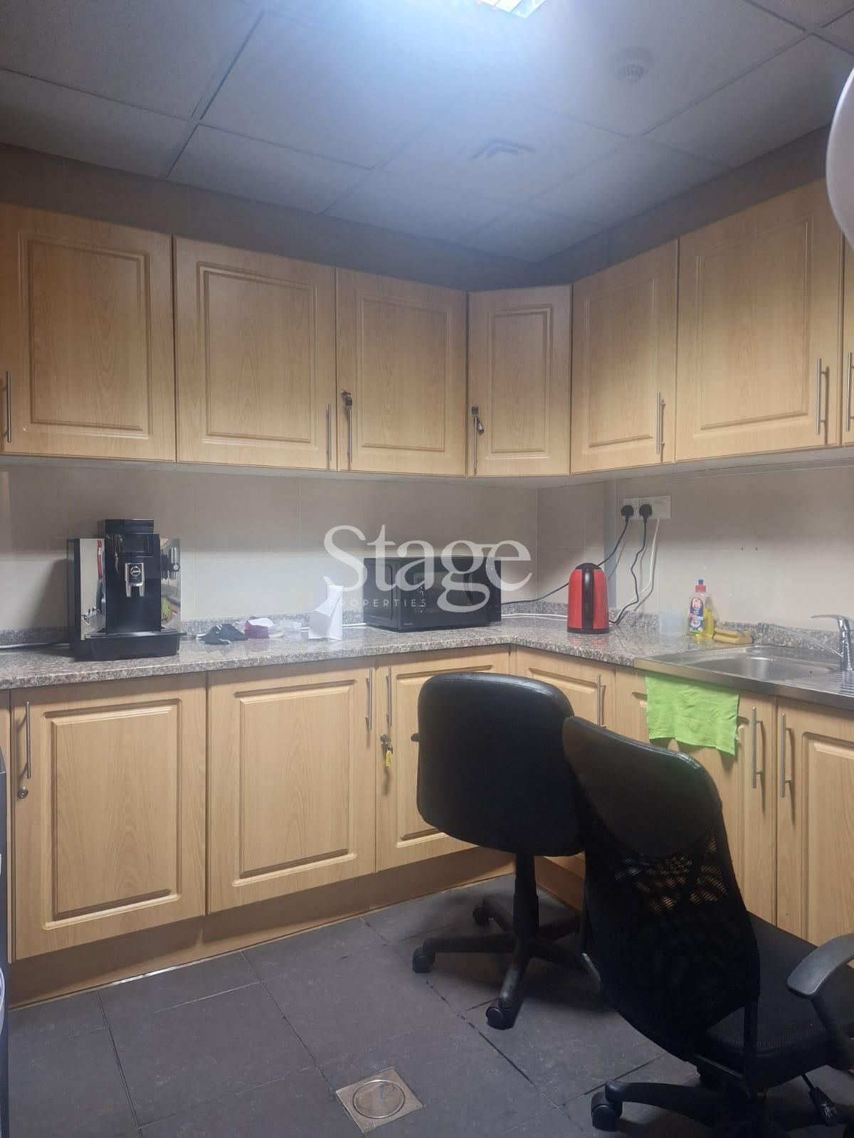 Office Space for Rent in Dubai Investment Park, Dubai OF8558L