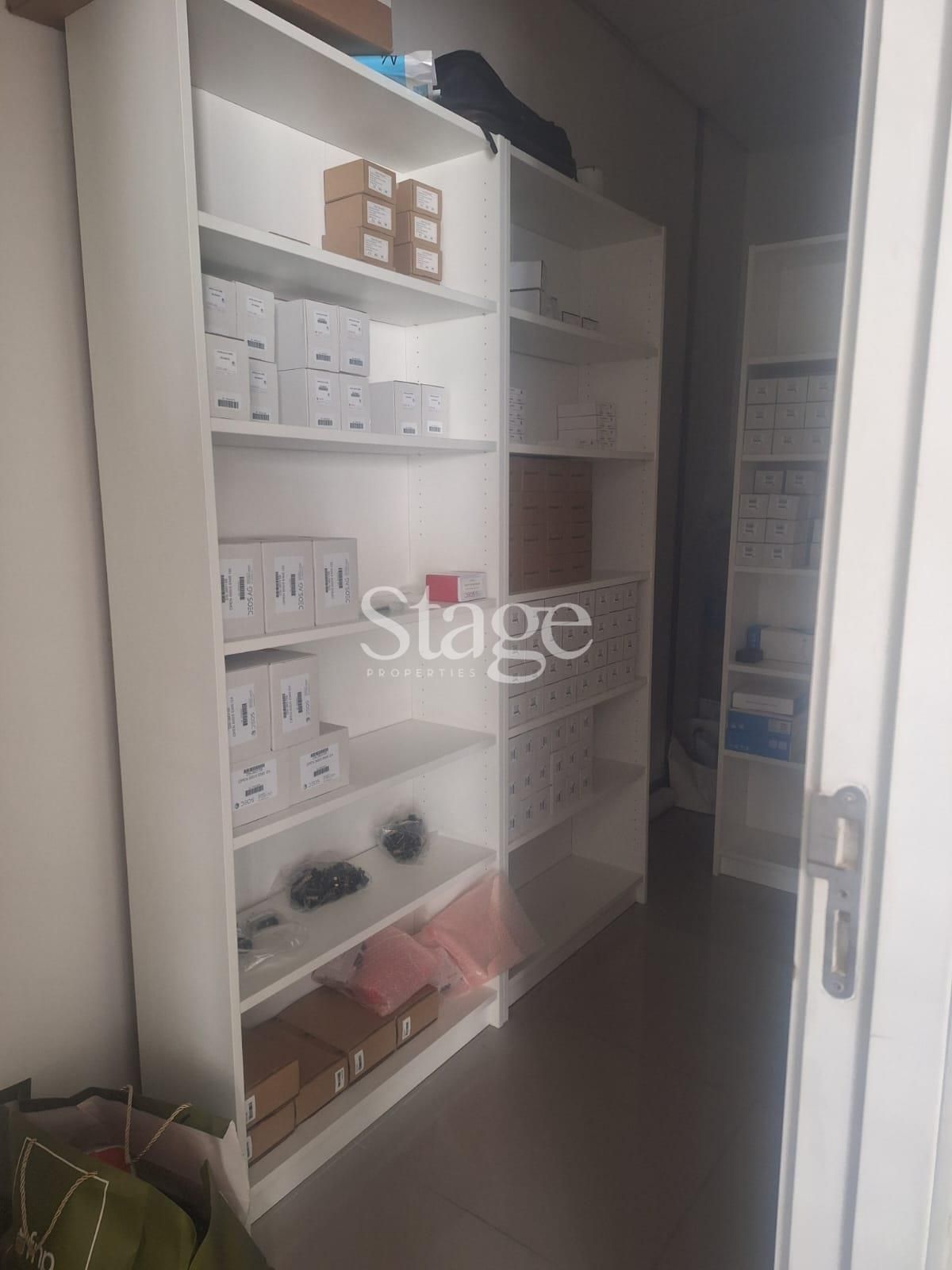 Office Space for Rent in Dubai Investment Park, Dubai OF8558L