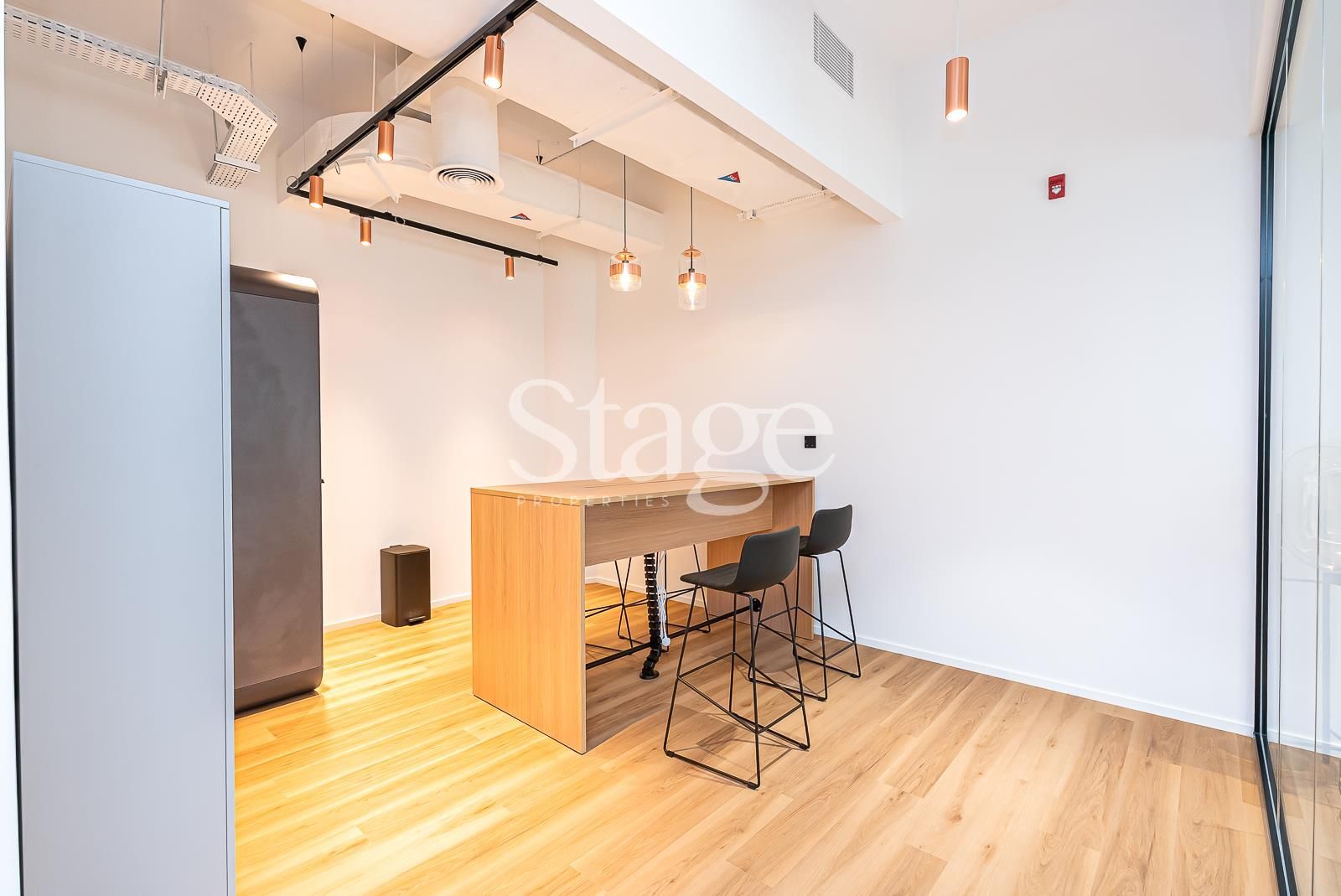 مساحة مكتبية للإيجار في شارع الشيخ زايد، Dubai OF8697L