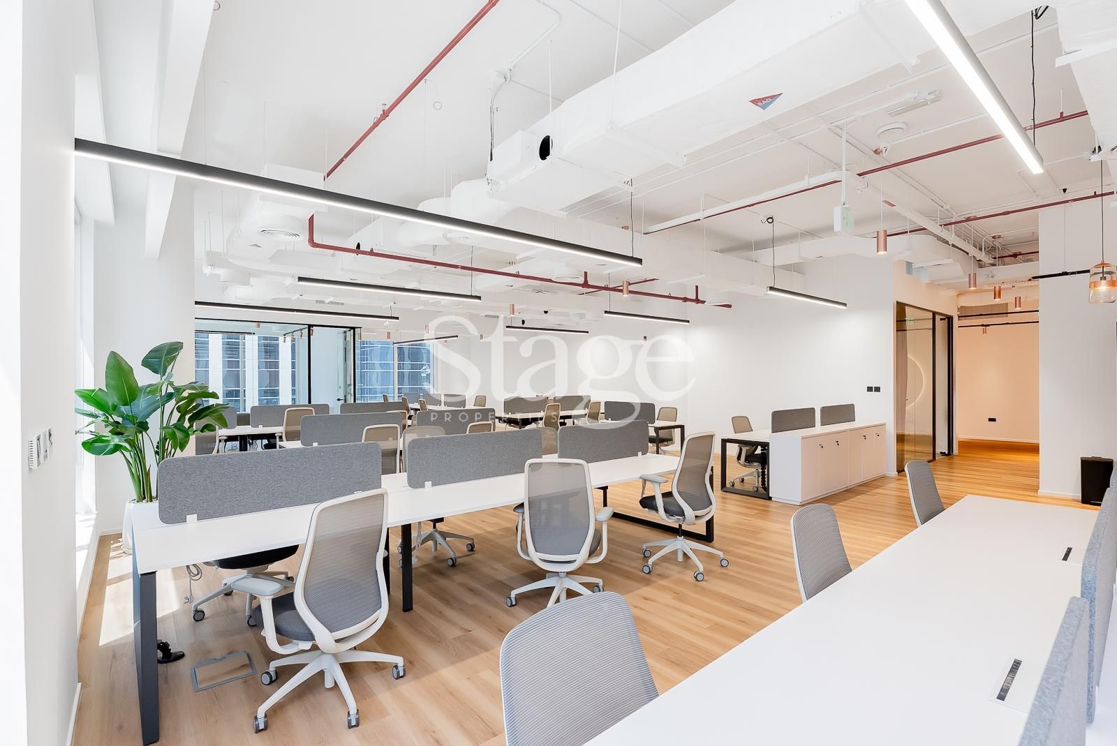 مساحة مكتبية للإيجار في شارع الشيخ زايد، Dubai OF8697L