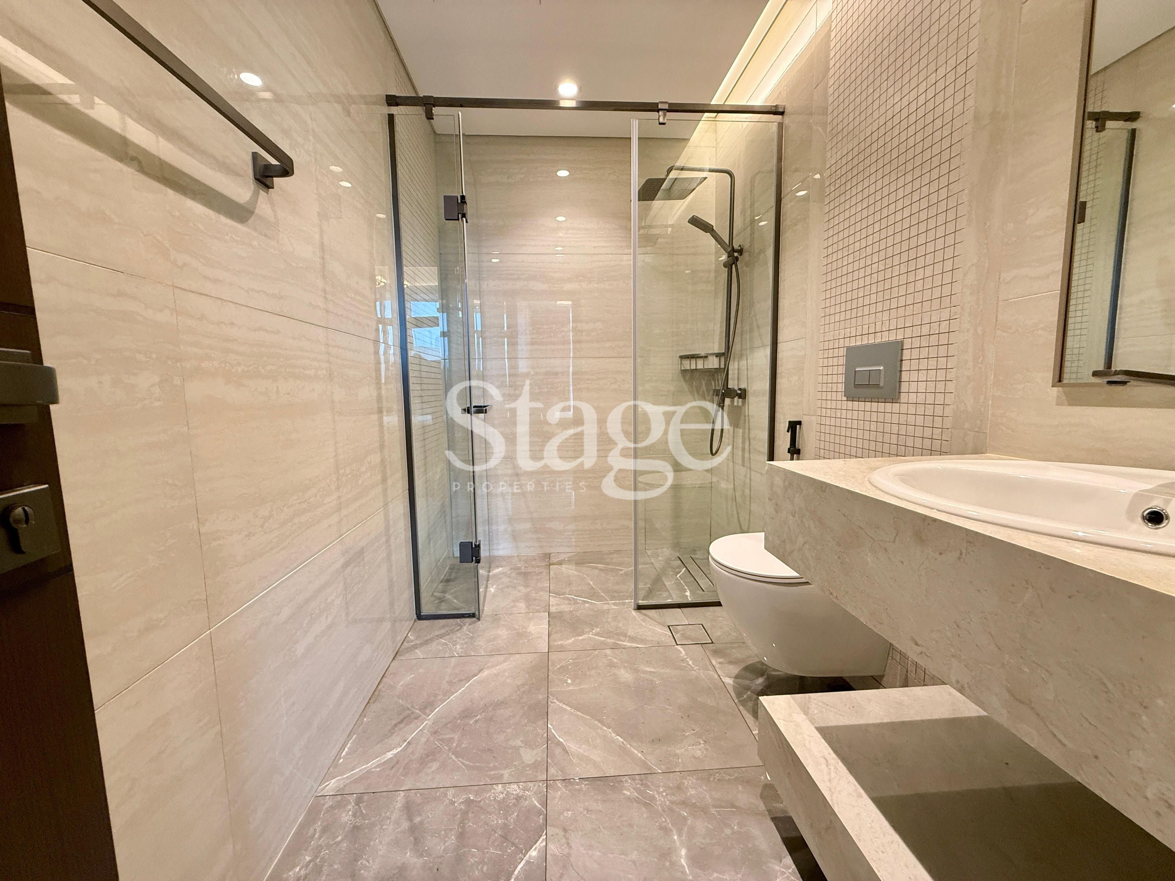 شقة من غرفتي نوم للإيجار في Business Bay، Dubai AP8141L