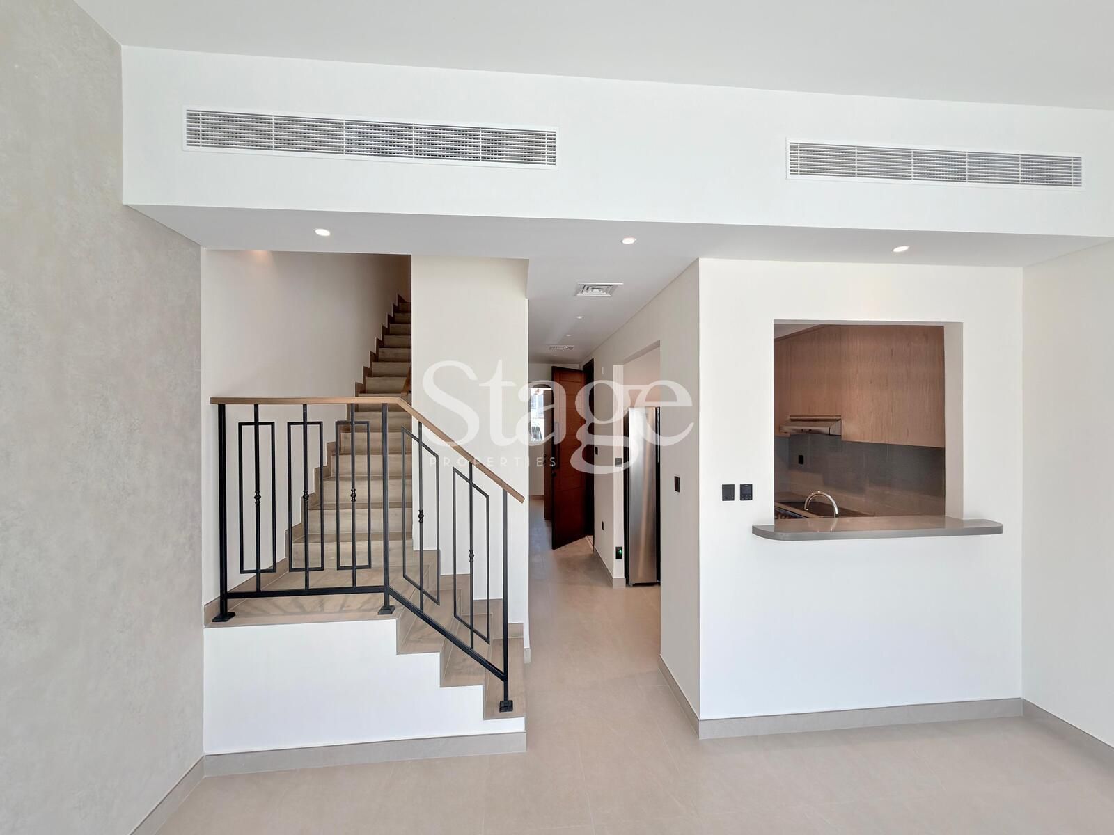تاون هاوس من ٤ غرف نوم للبيع في Damac Lagoons، Dubai TH9996S
