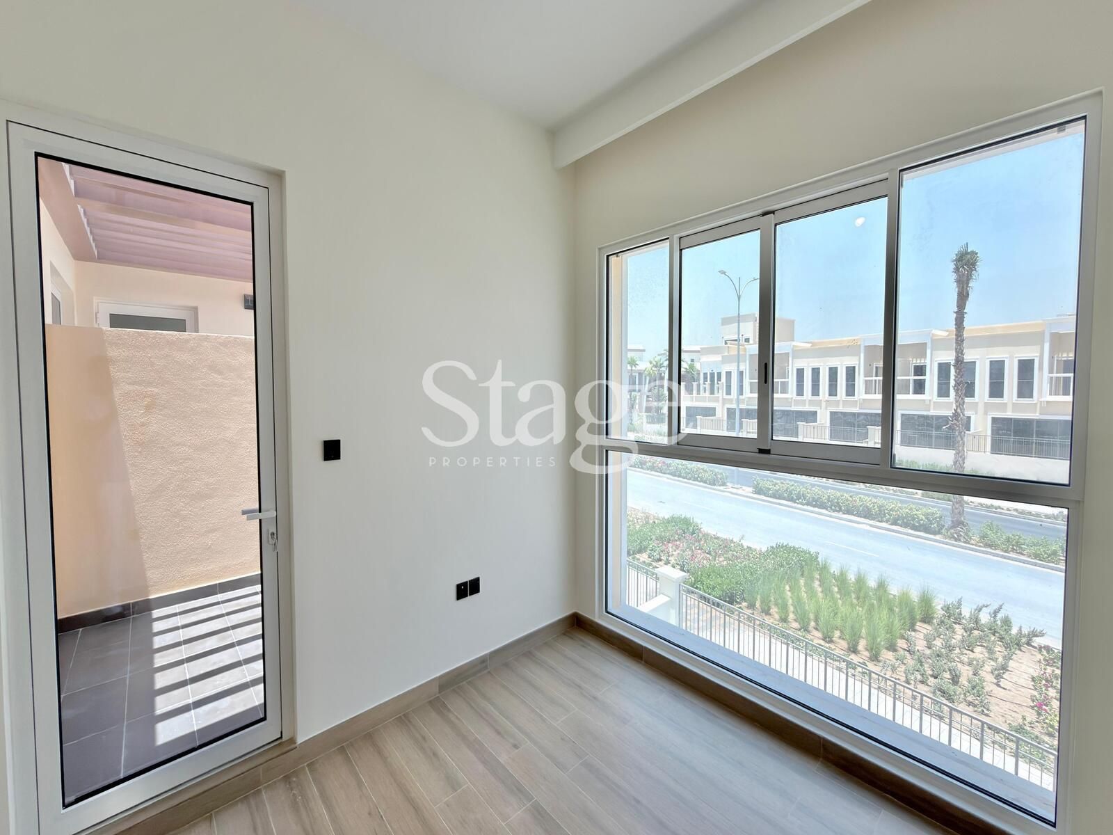 تاون هاوس من ٤ غرف نوم للبيع في Damac Lagoons، Dubai TH9996S
