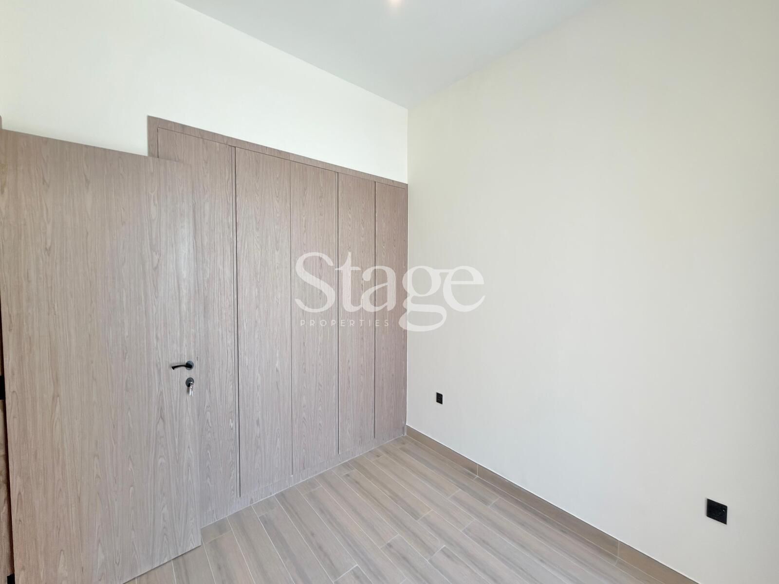 تاون هاوس من ٤ غرف نوم للبيع في Damac Lagoons، Dubai TH9996S